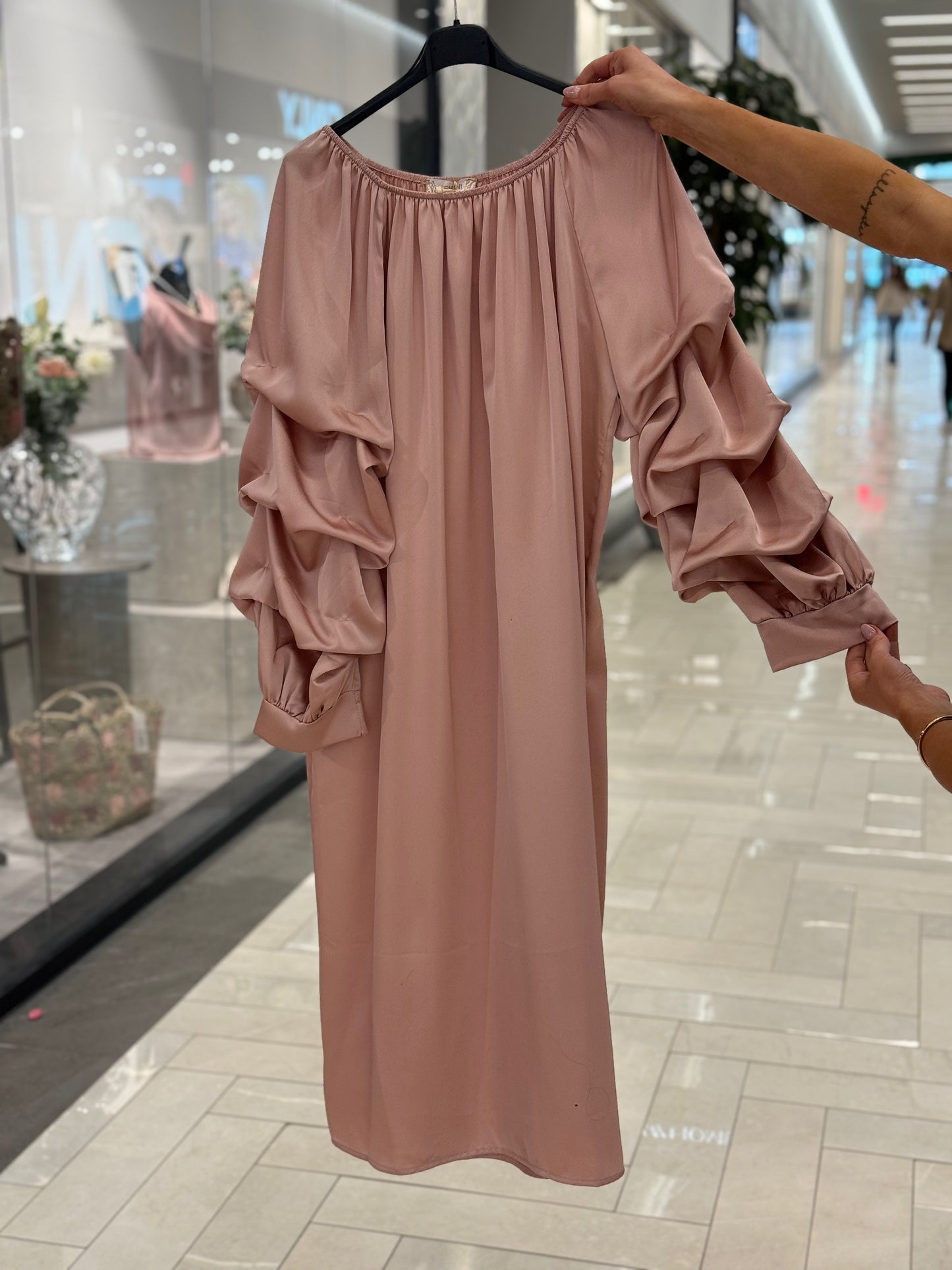 Raya klänning rosa