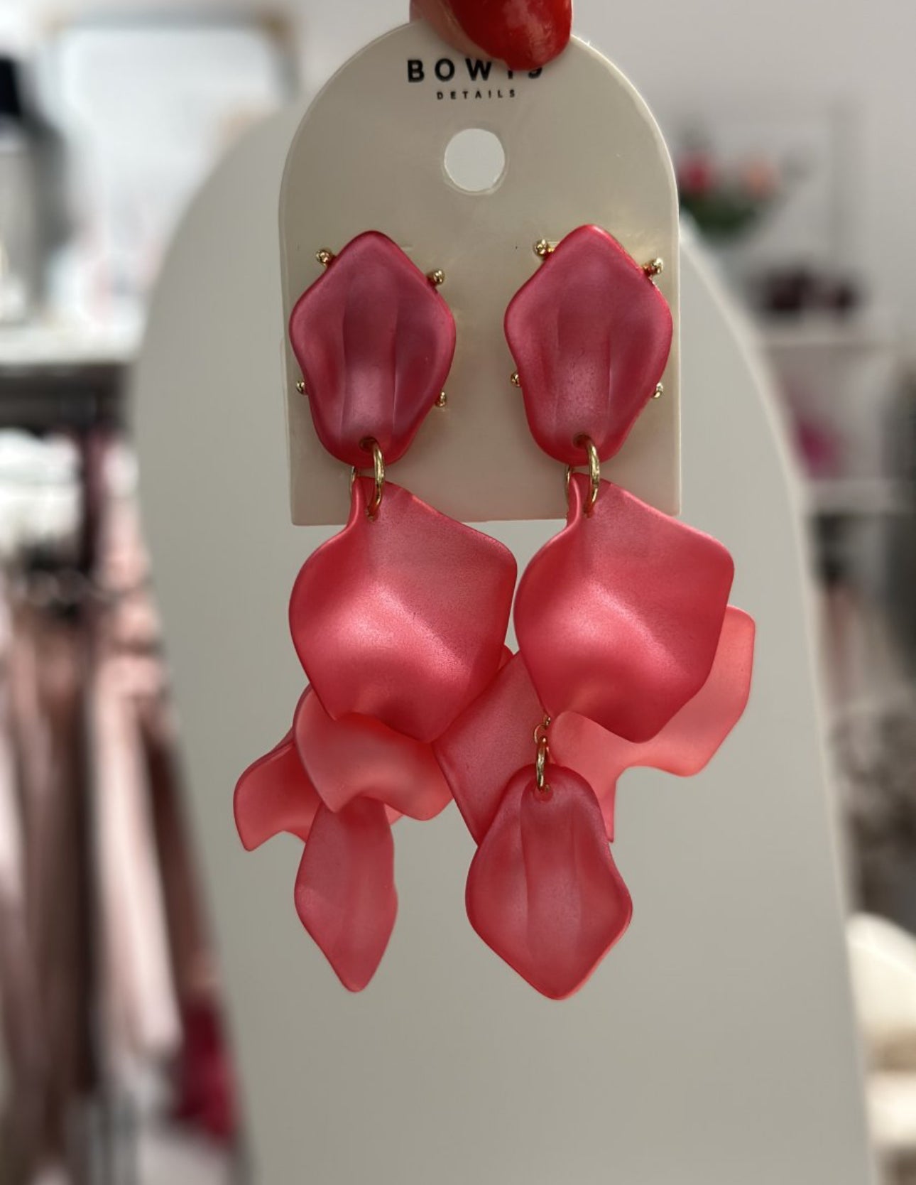 Leaf earrings strong pink
