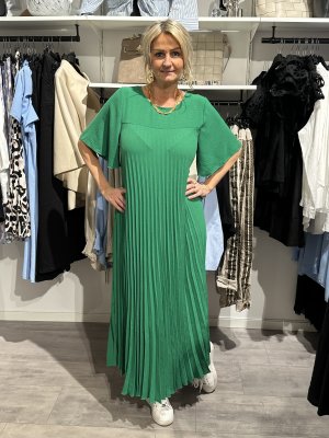 Majo klänning grön