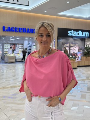 Off shoulder topp bubbelgum