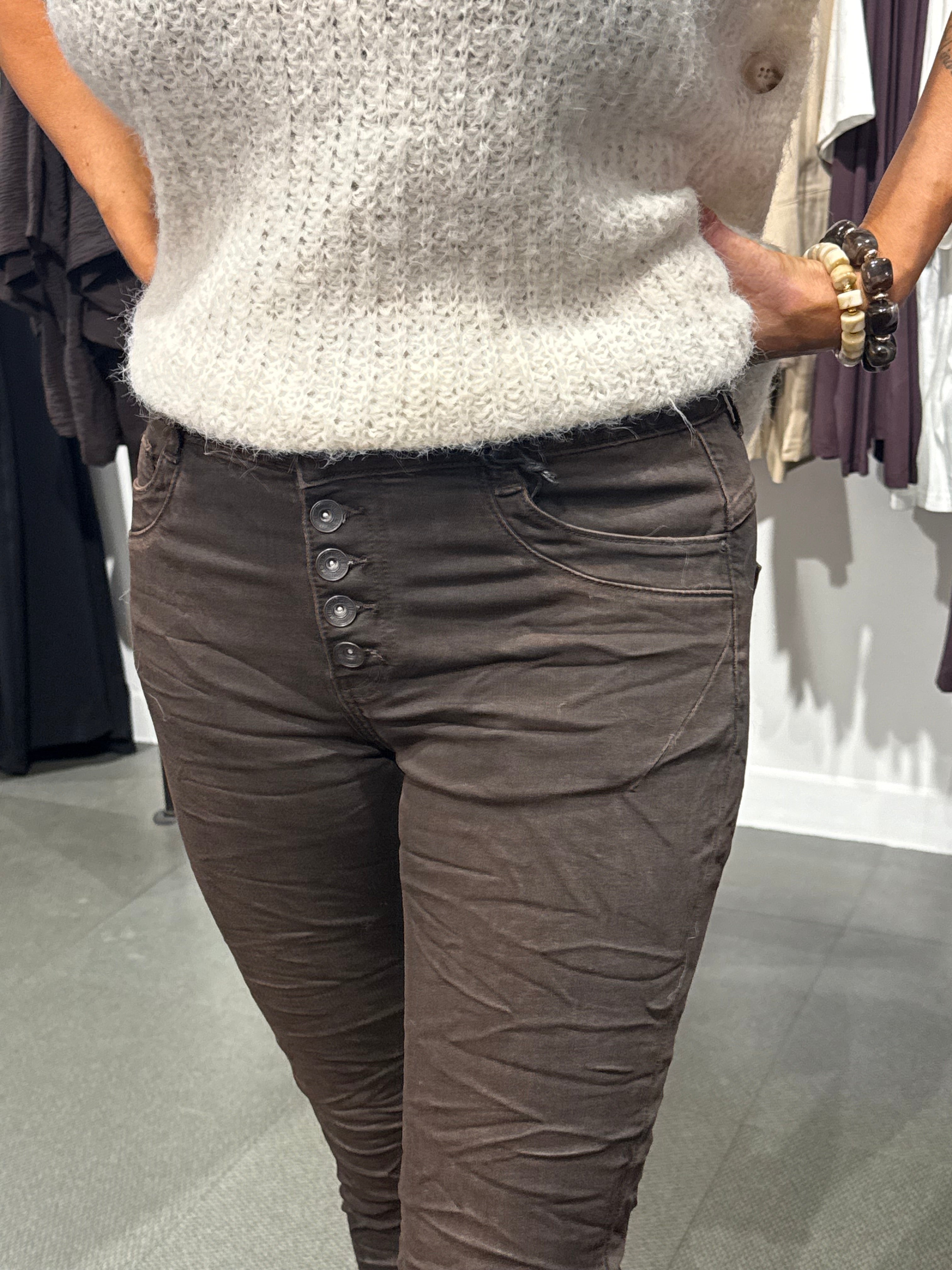 Mirakeljeans knappar- brun