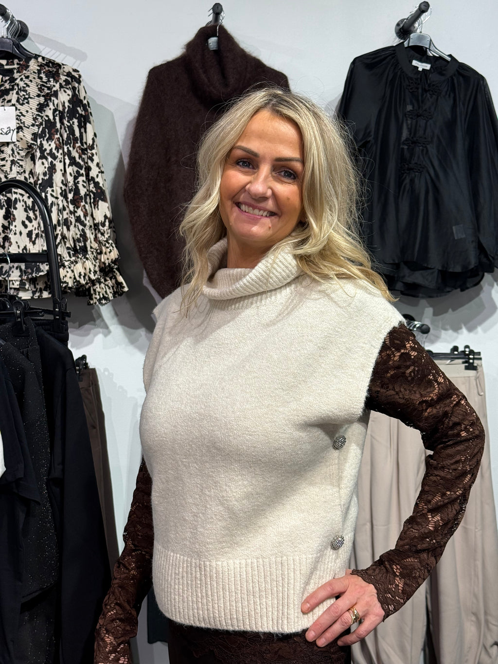 SC-JOYA 1 beige väst
