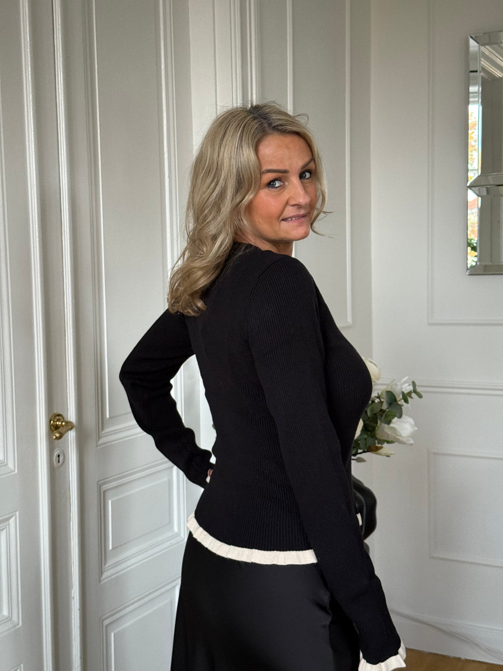 YASFLOMA STICKAD TRÖJA