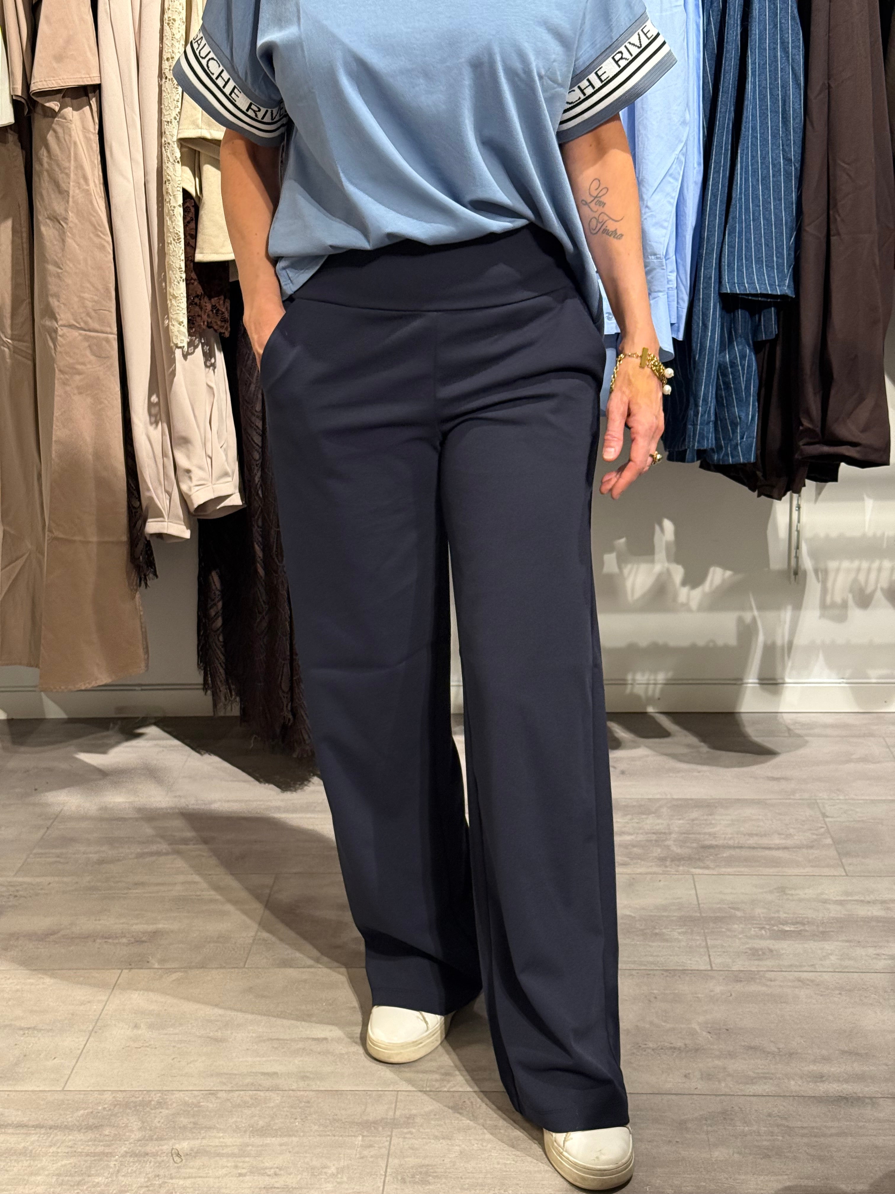 Vid mjuk byxa- marinblå