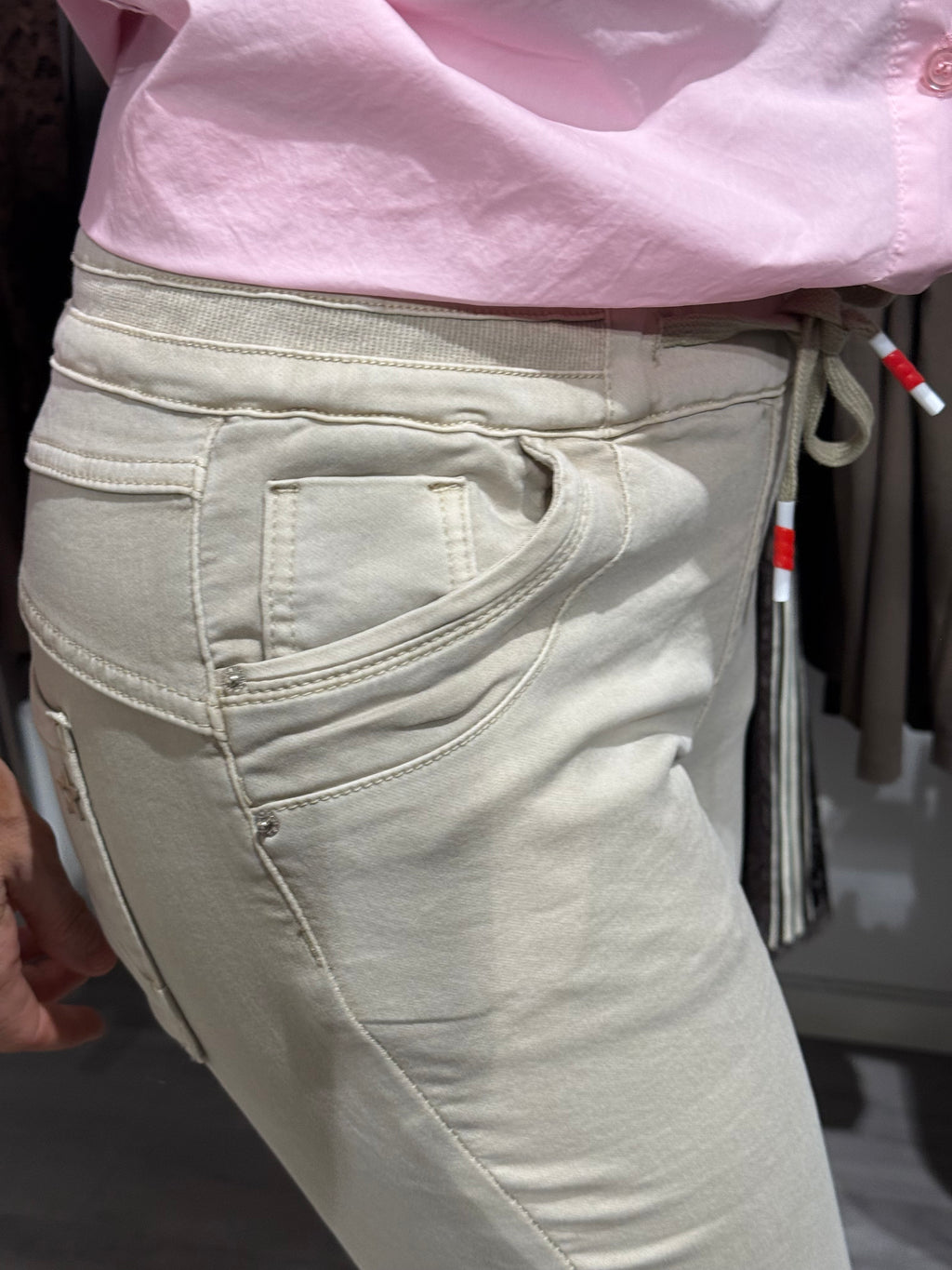 Mirakeljeans med knyt - beige