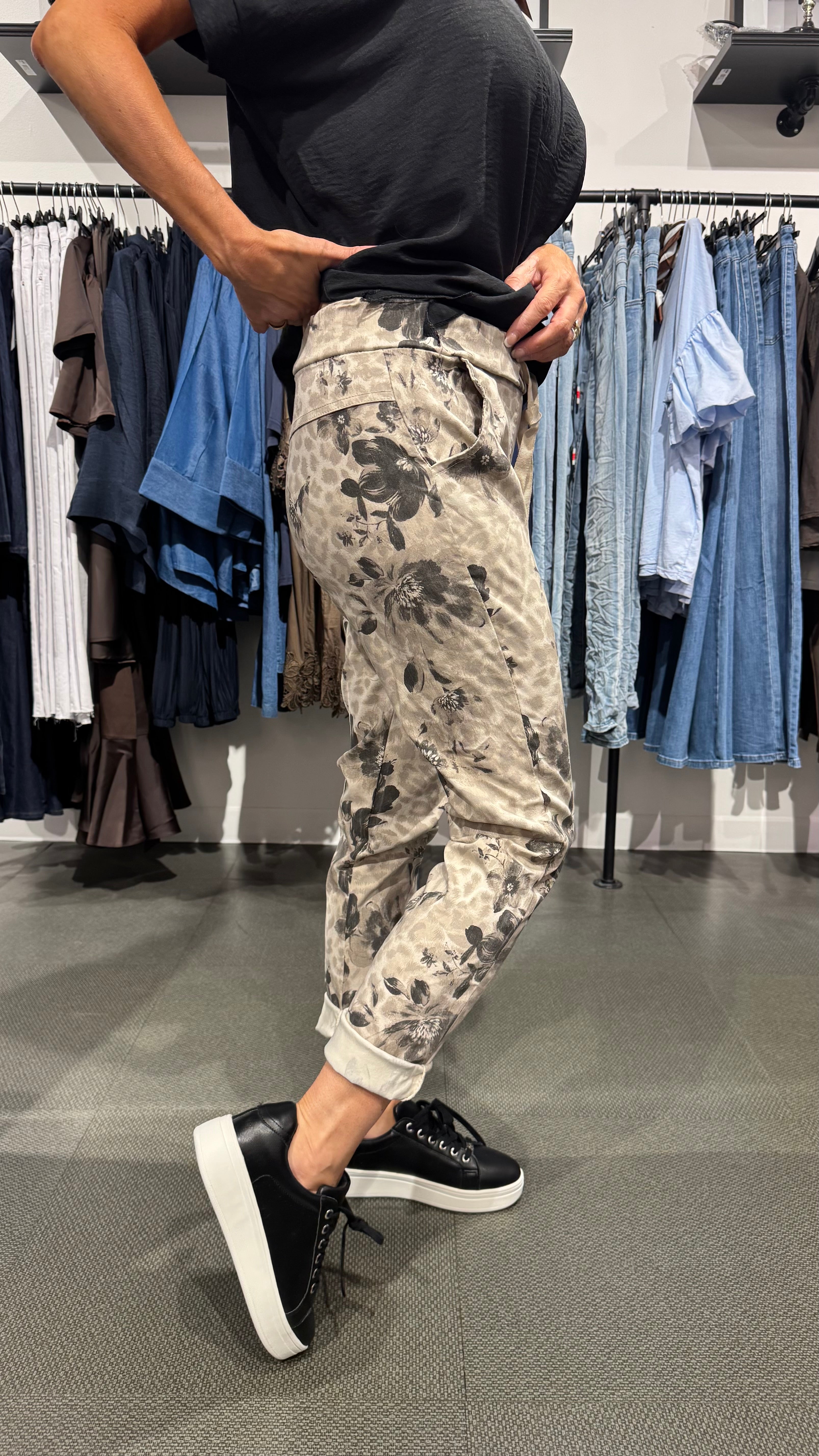 Mirakelbyxa leo/blomma - beige