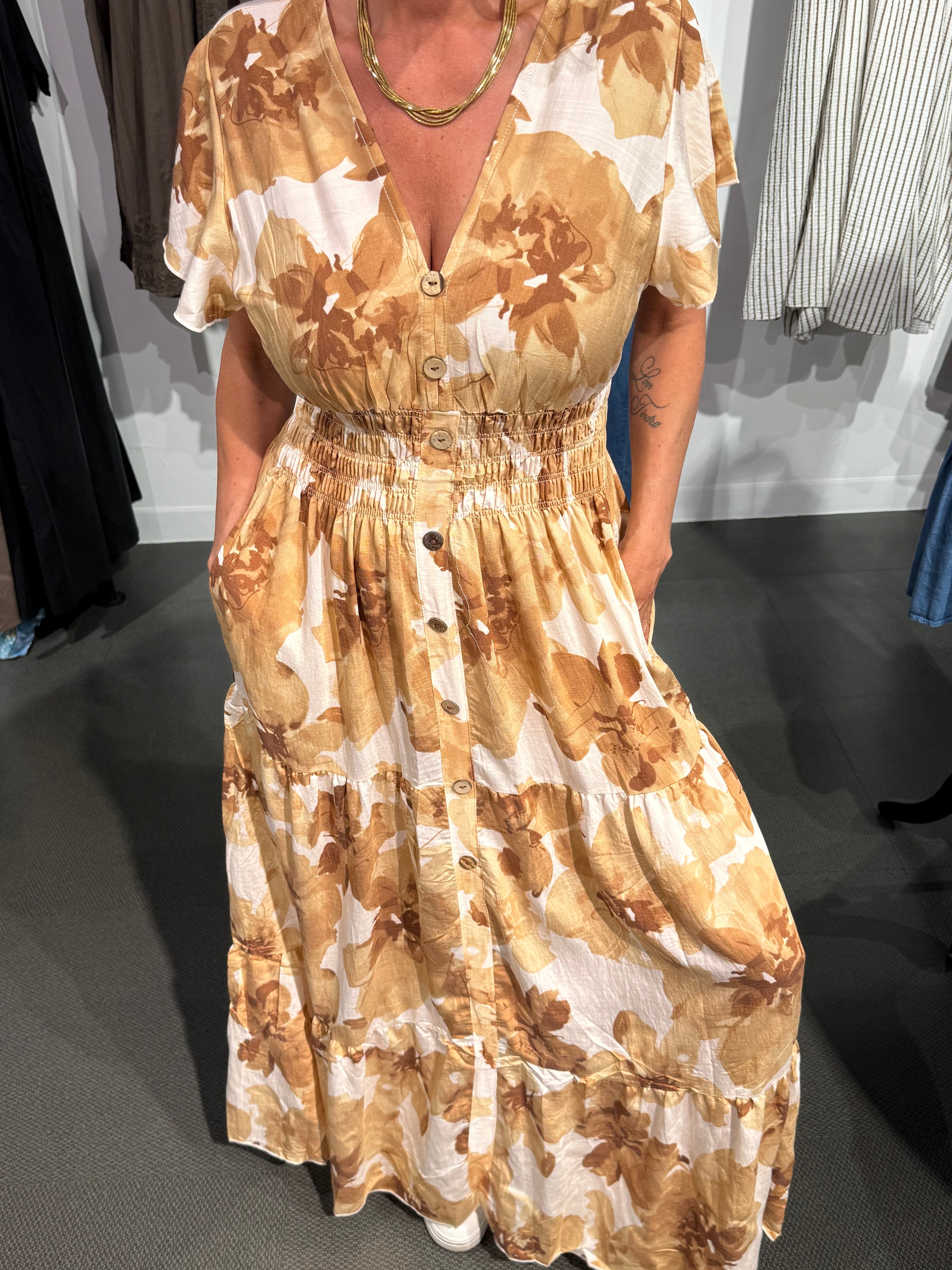 Lisa dress- golden
