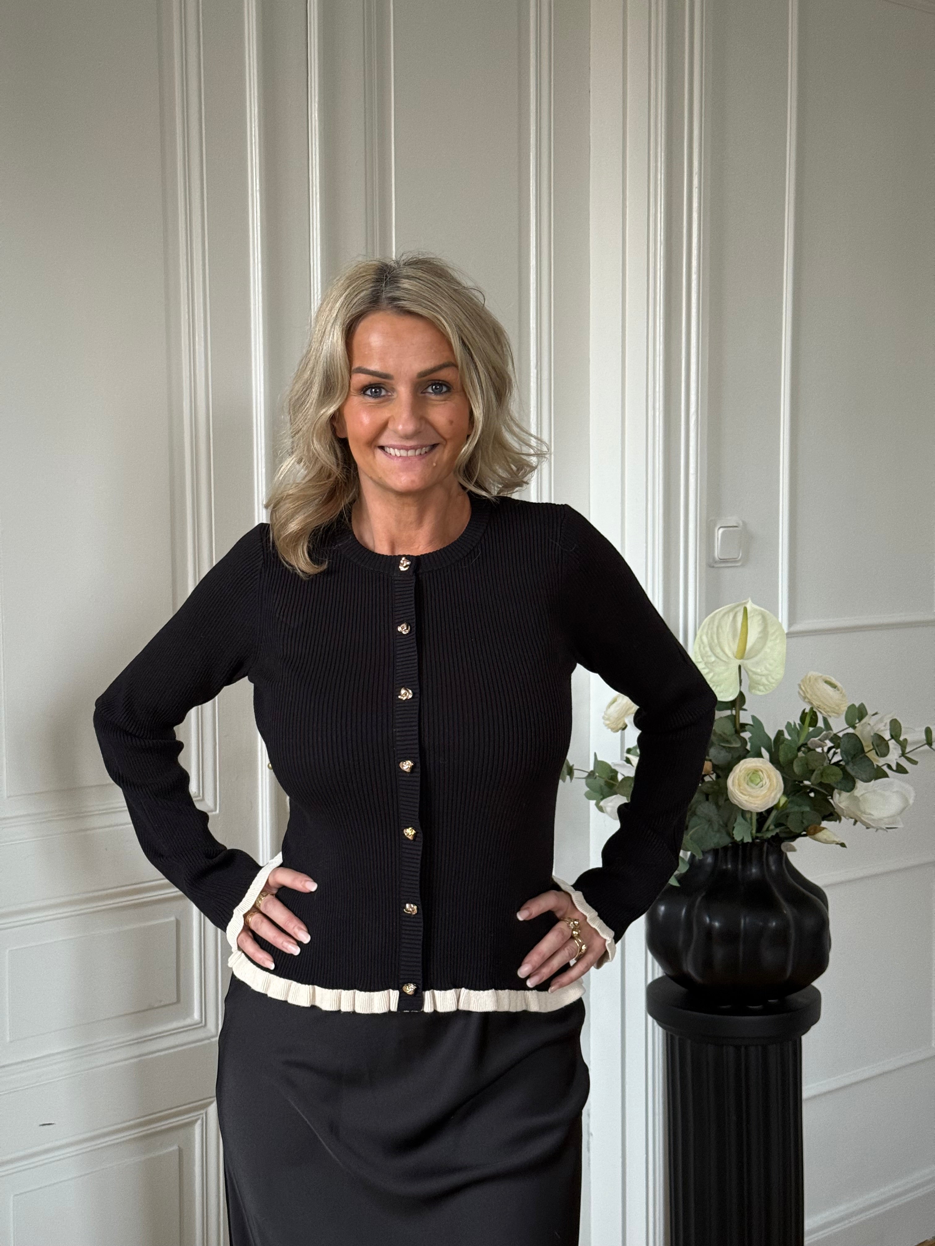 YASFLOMA STICKAD TRÖJA