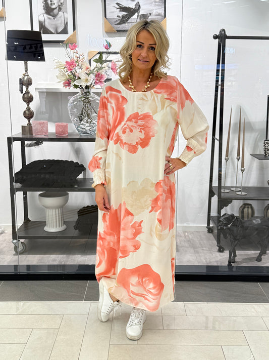 Klänning med blommor beige/rosa