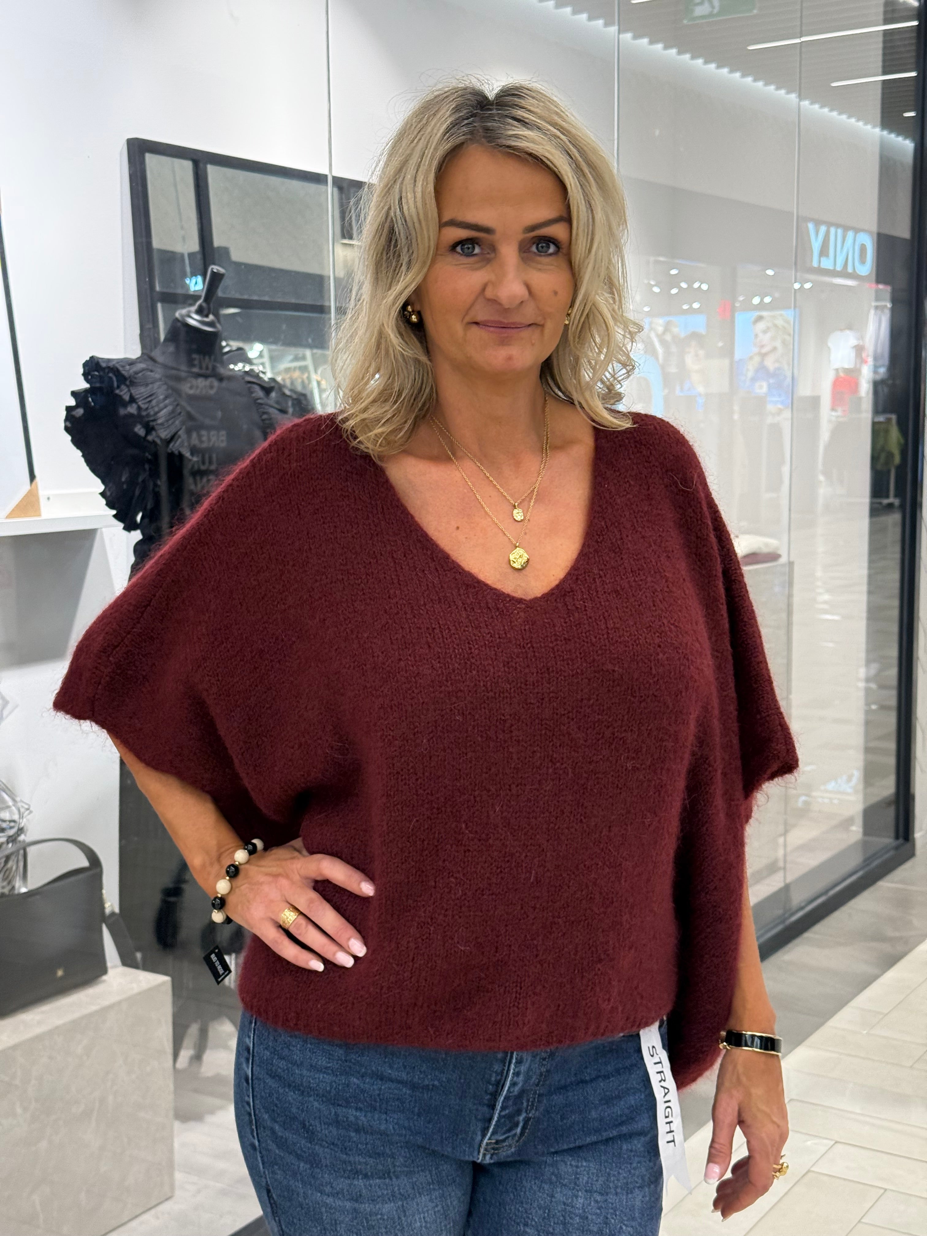 Mohair poncho vinröd
