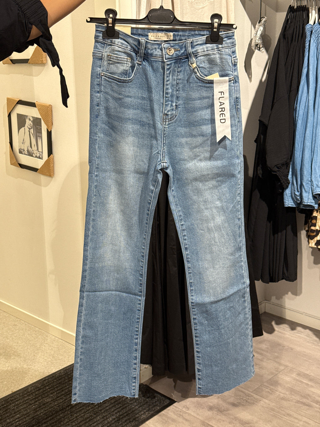 Jeans flared ljusblå