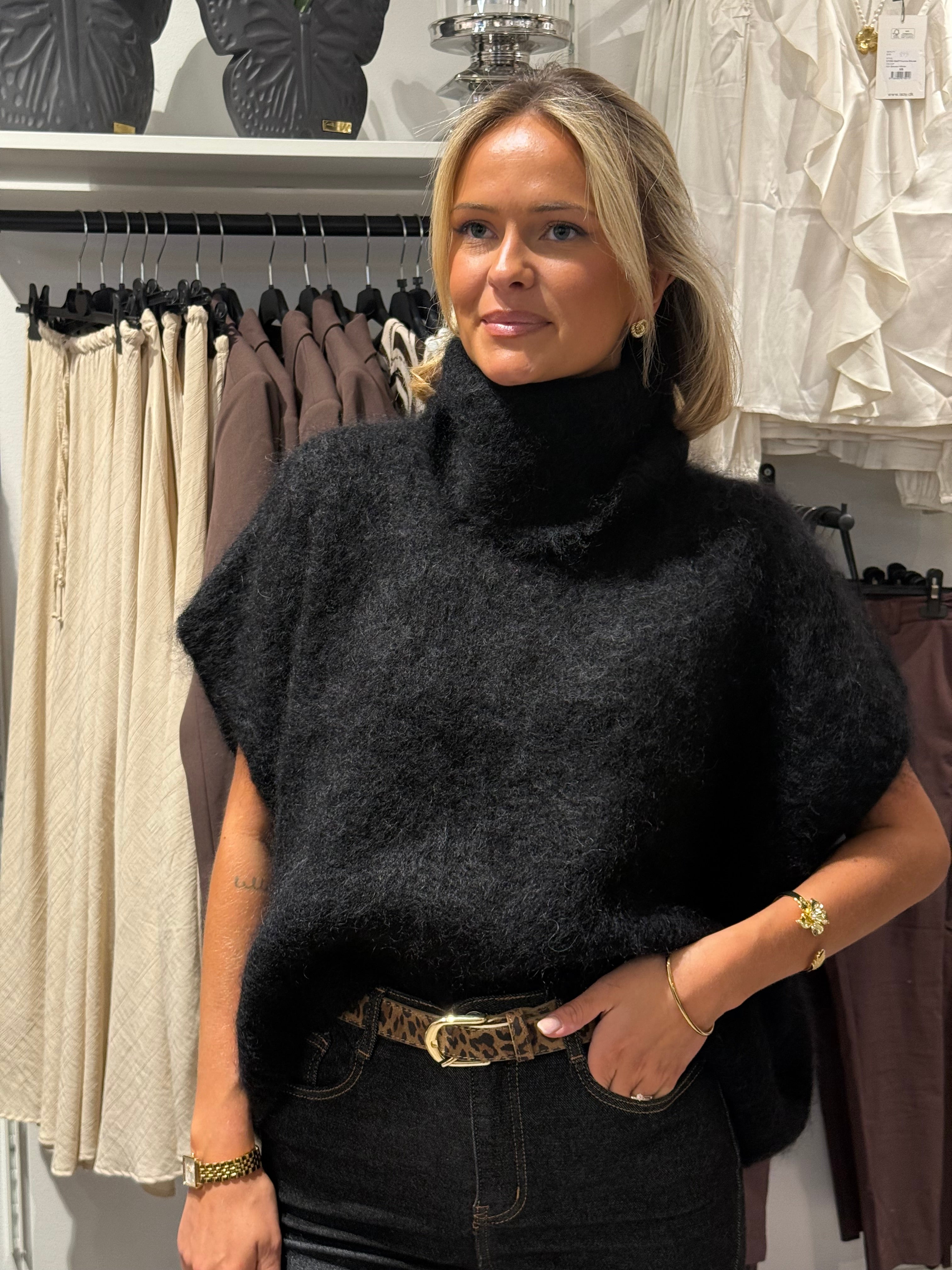 MOHAIR POLO- black