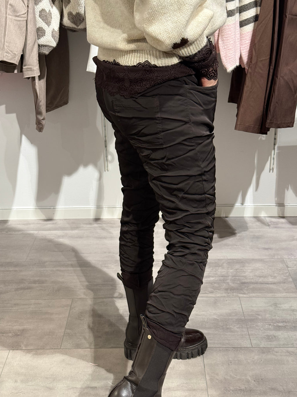 Glossy pant dark Brown