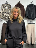 SC-BANU 203 SWEATSHIRT SVART