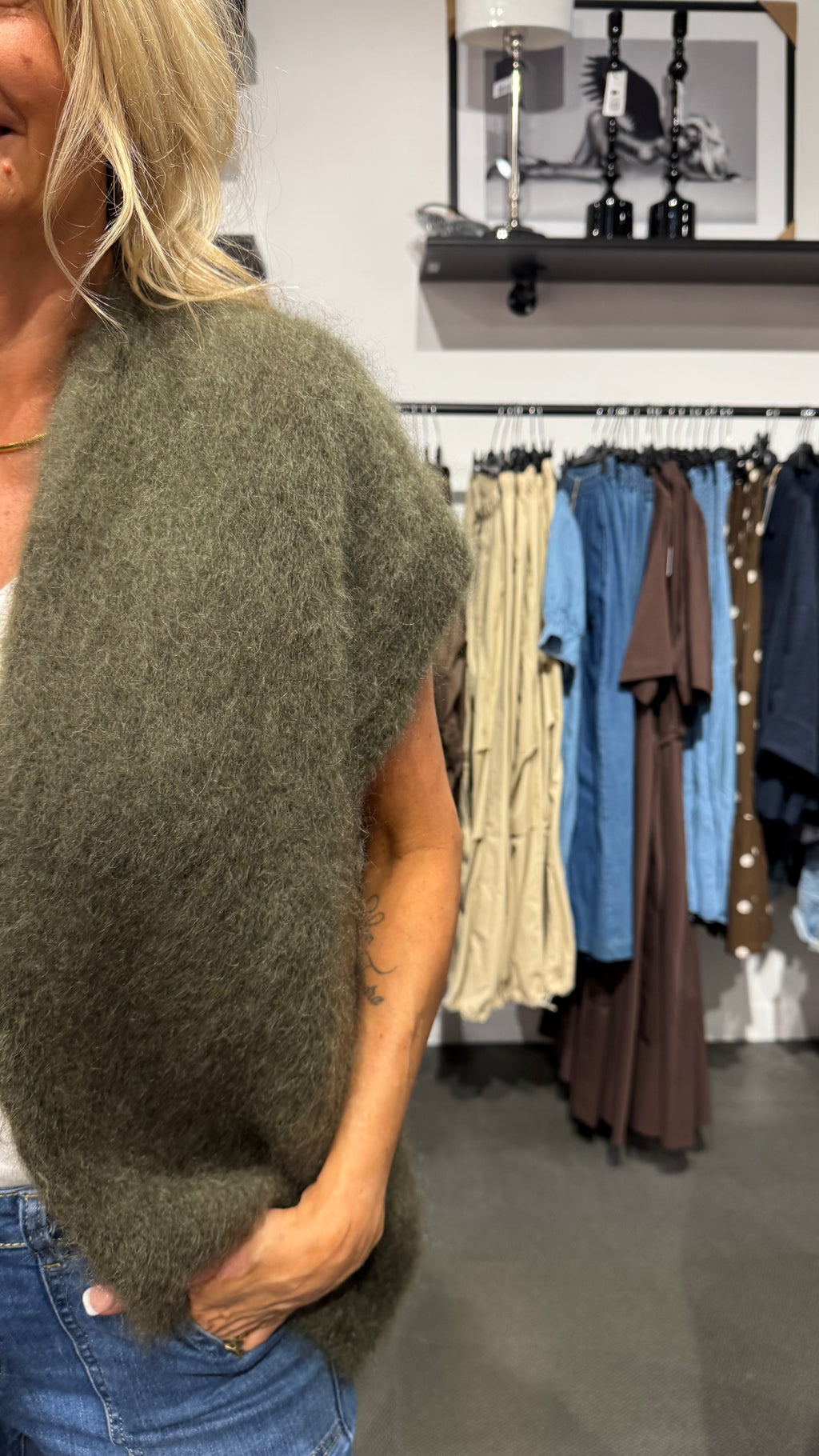 MOHAIR VEST - FOREST GREEN