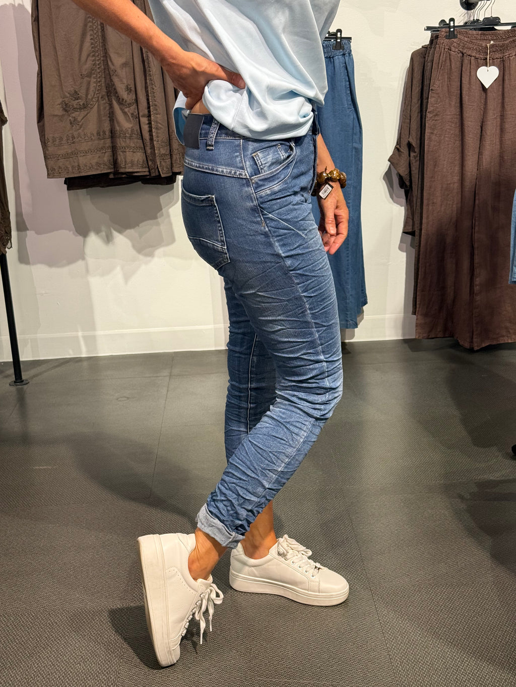 Mirakeljeans- knappar