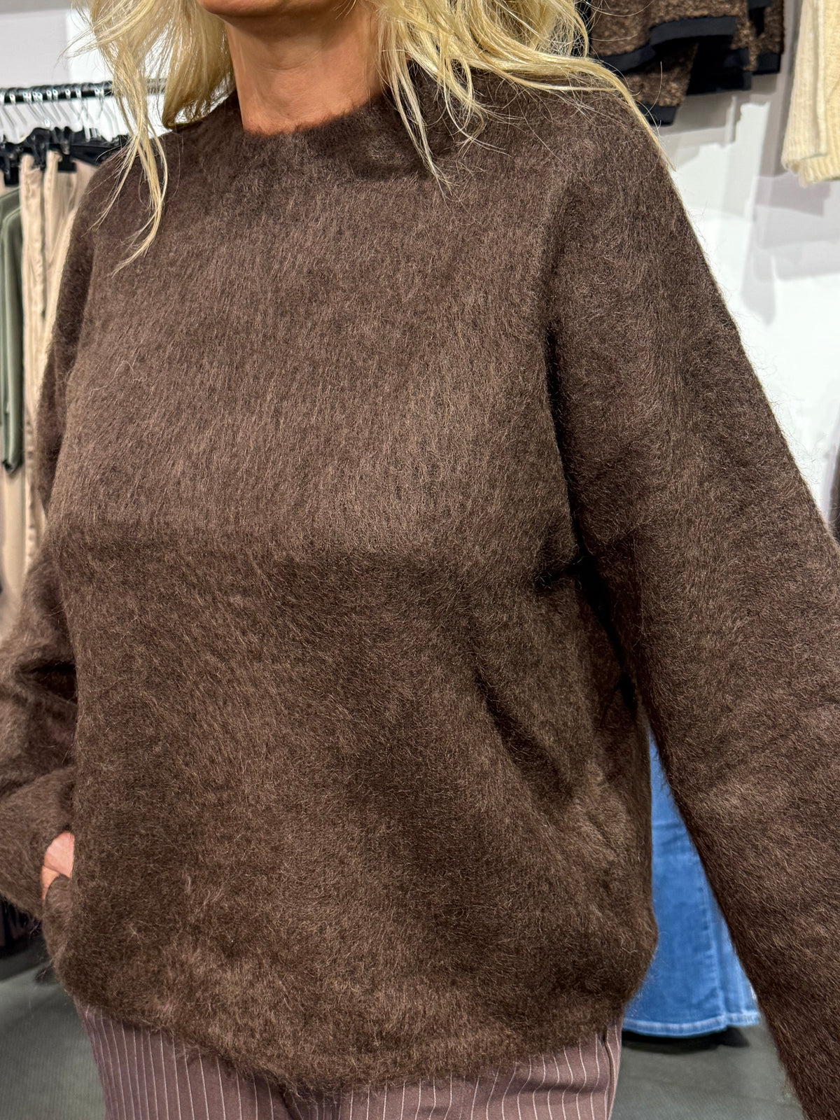 Yas tilde pullover