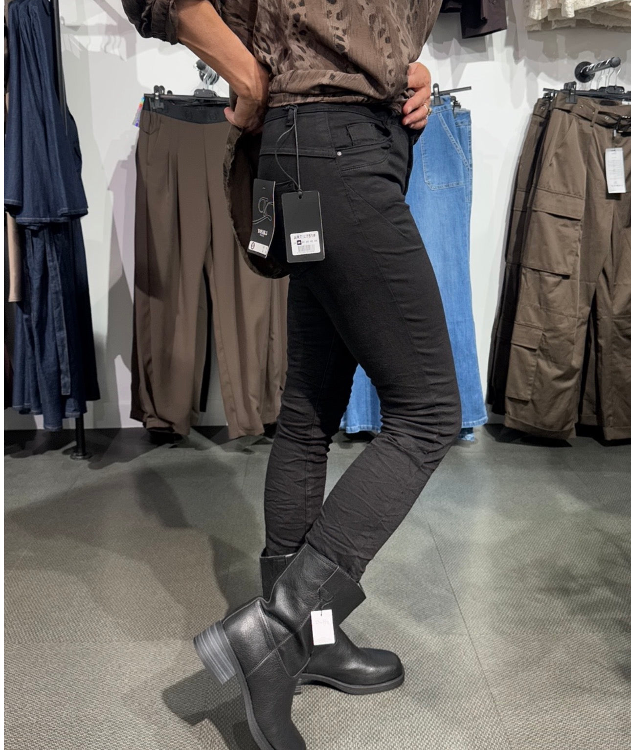 Mirakeljeans knappar - svart