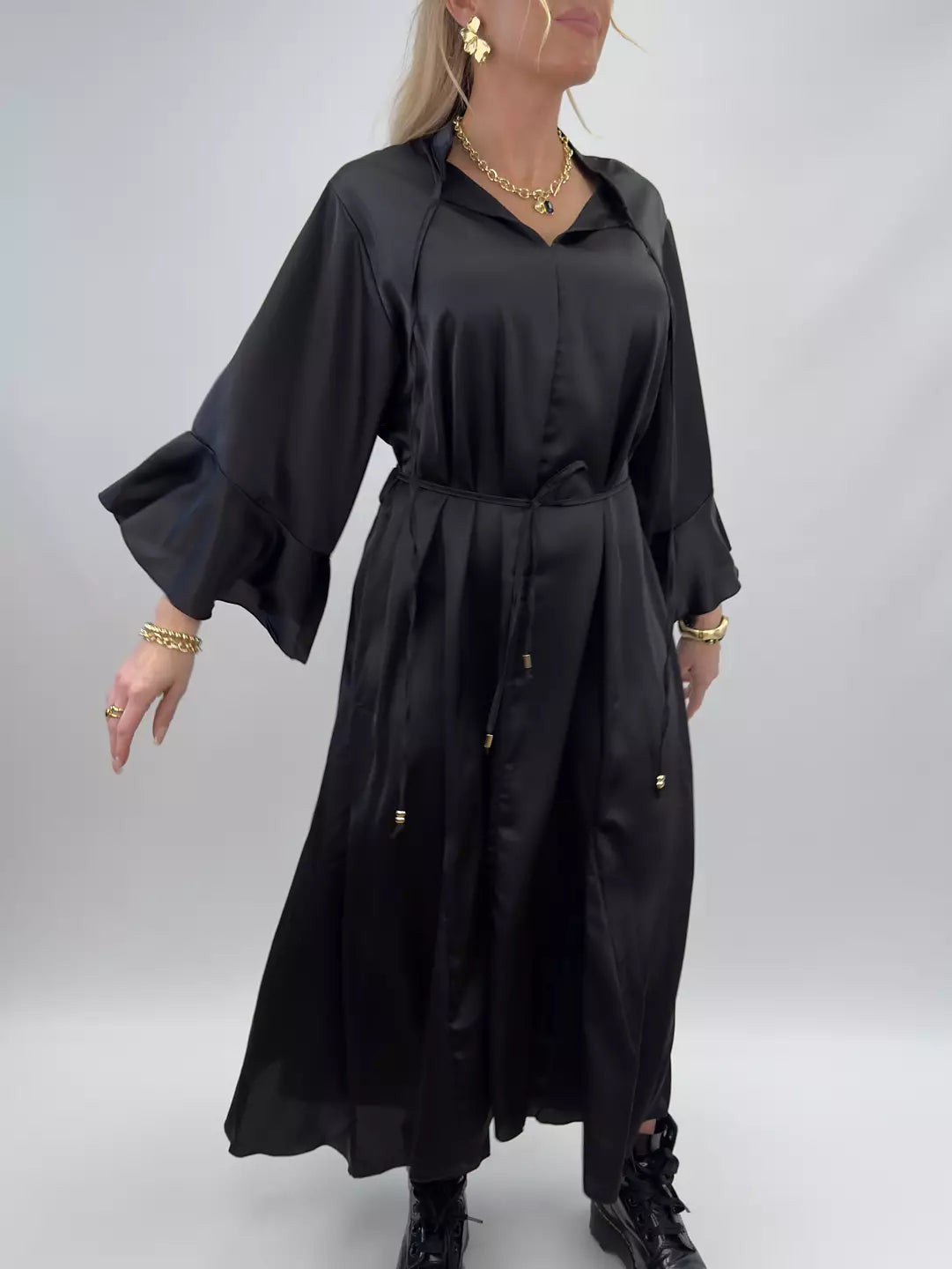 Shiny maxi dress black