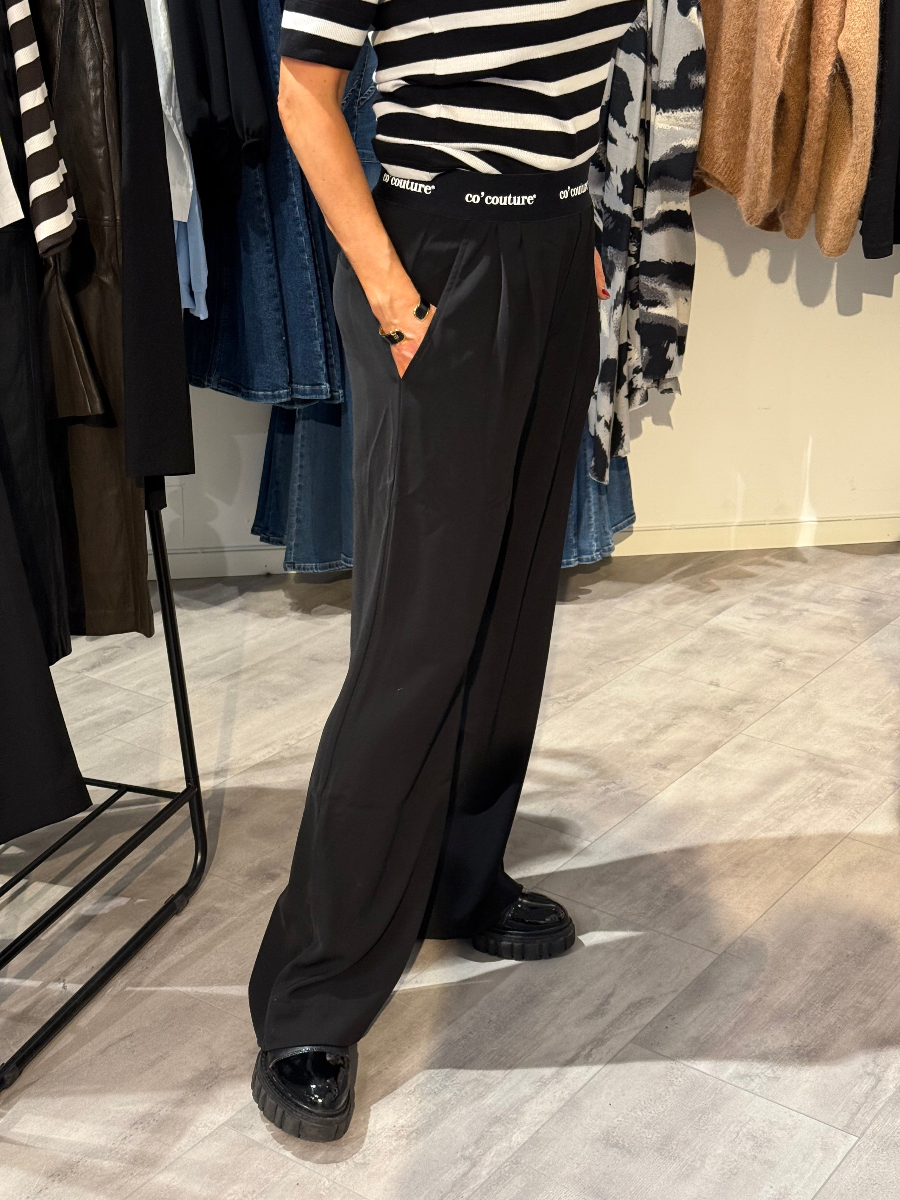 CC Amina logo pant - black