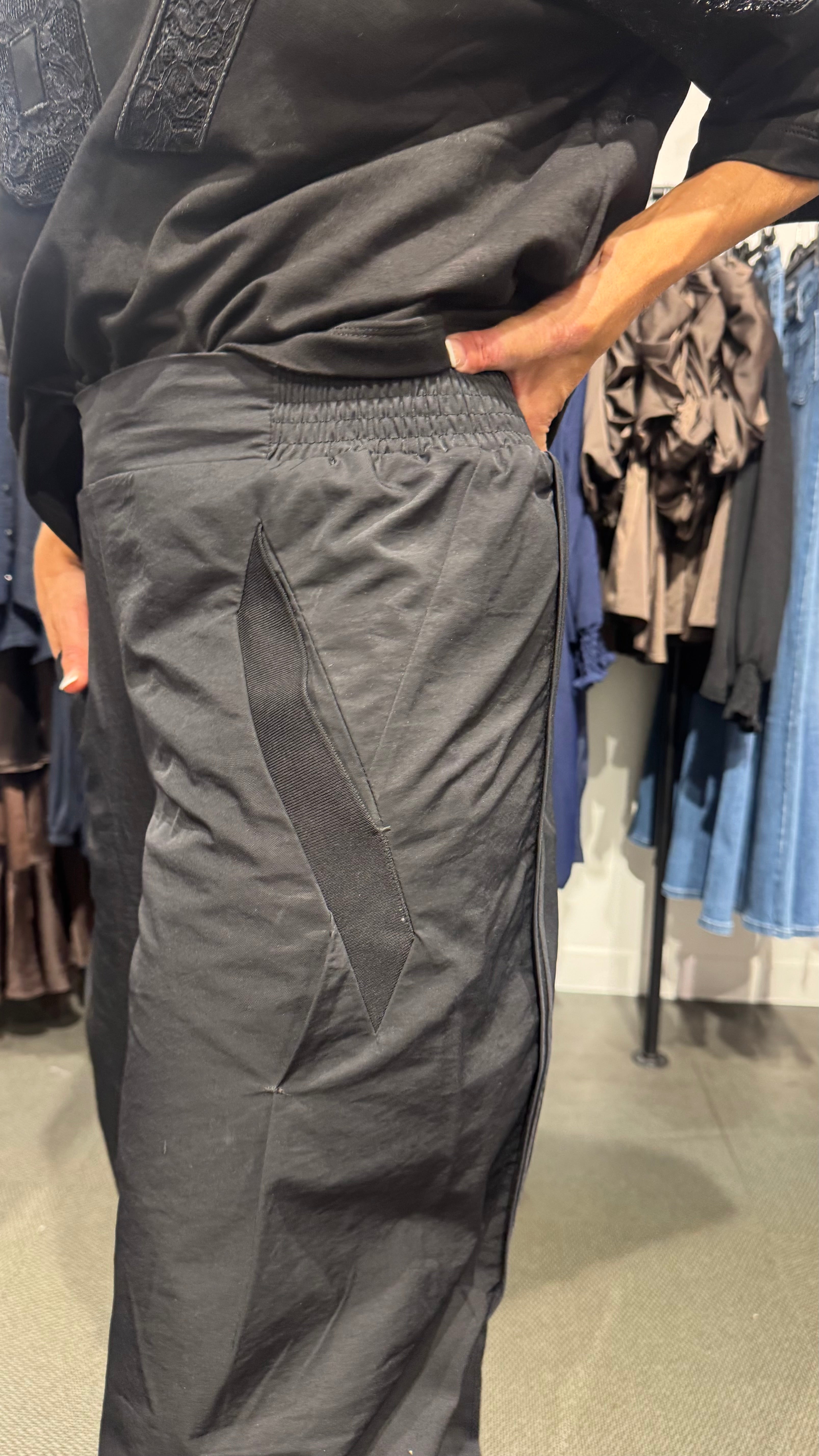 MollieGo pant - black