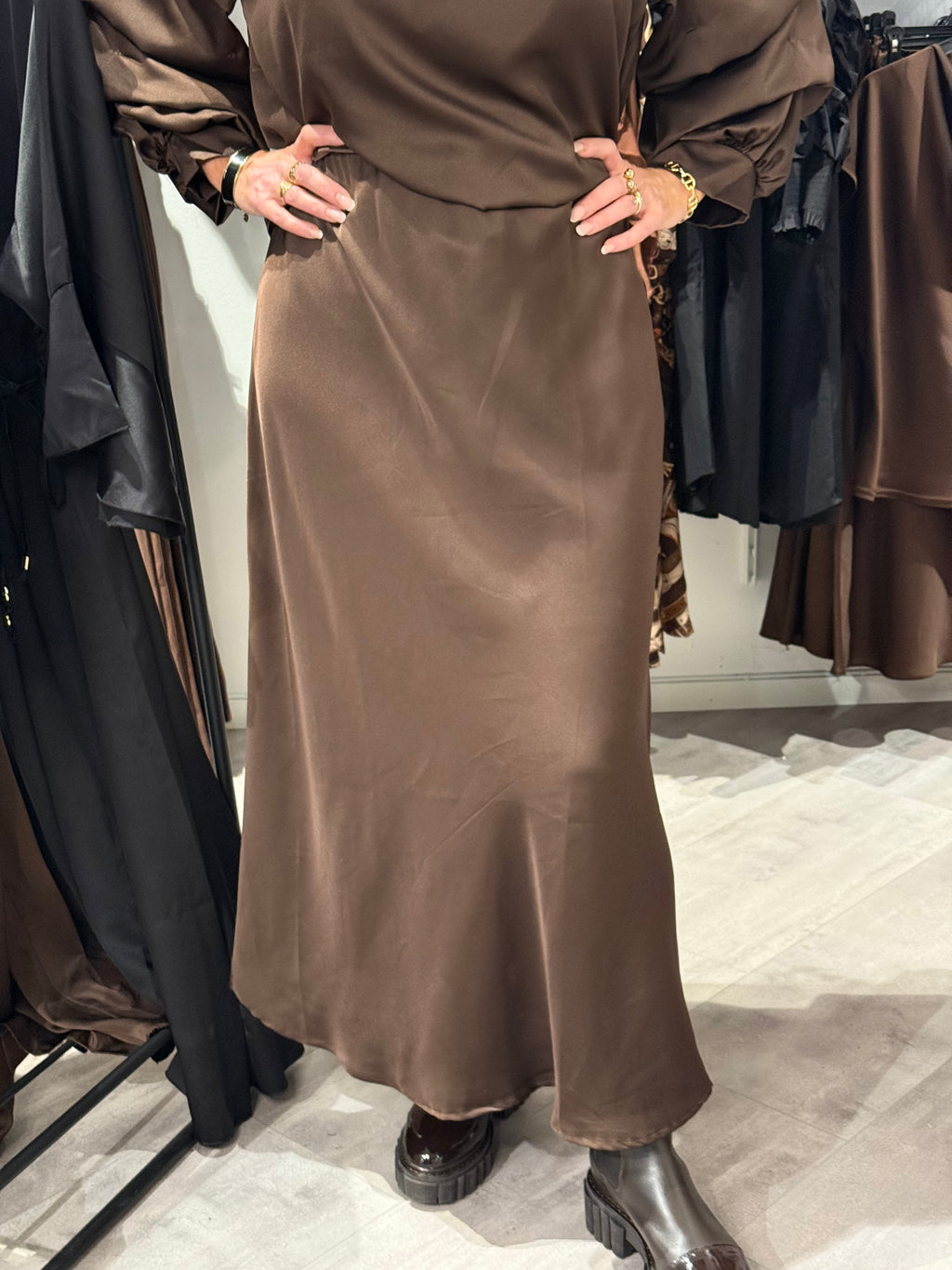 Shiny maxi skirt, Brown