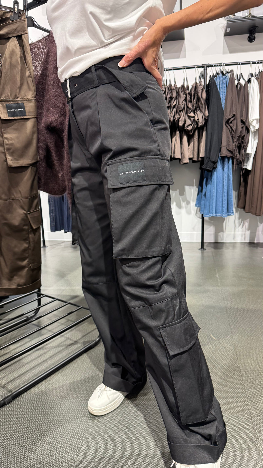HL Rabi cargo pant - black