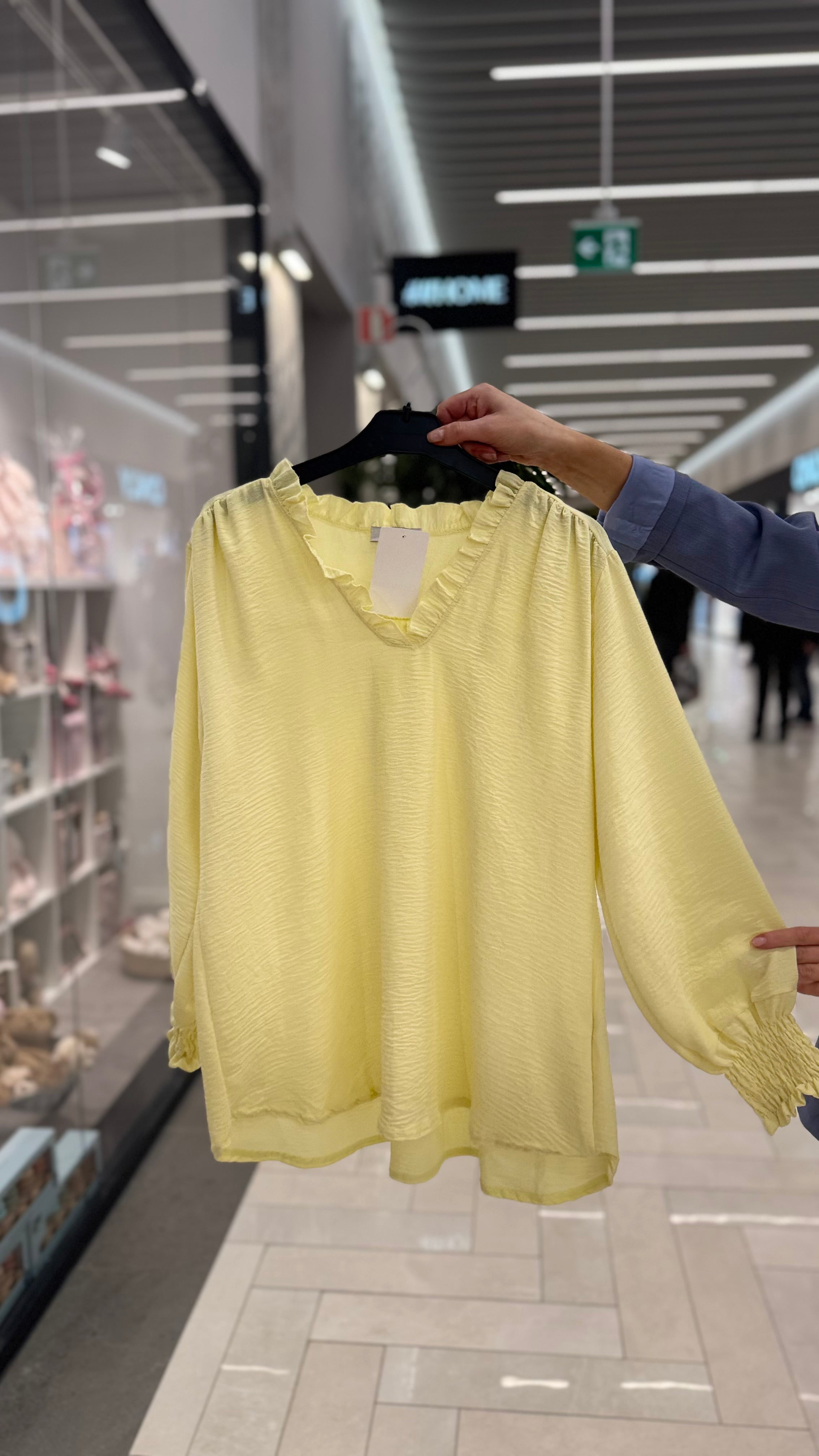 Basic blus ljusgul