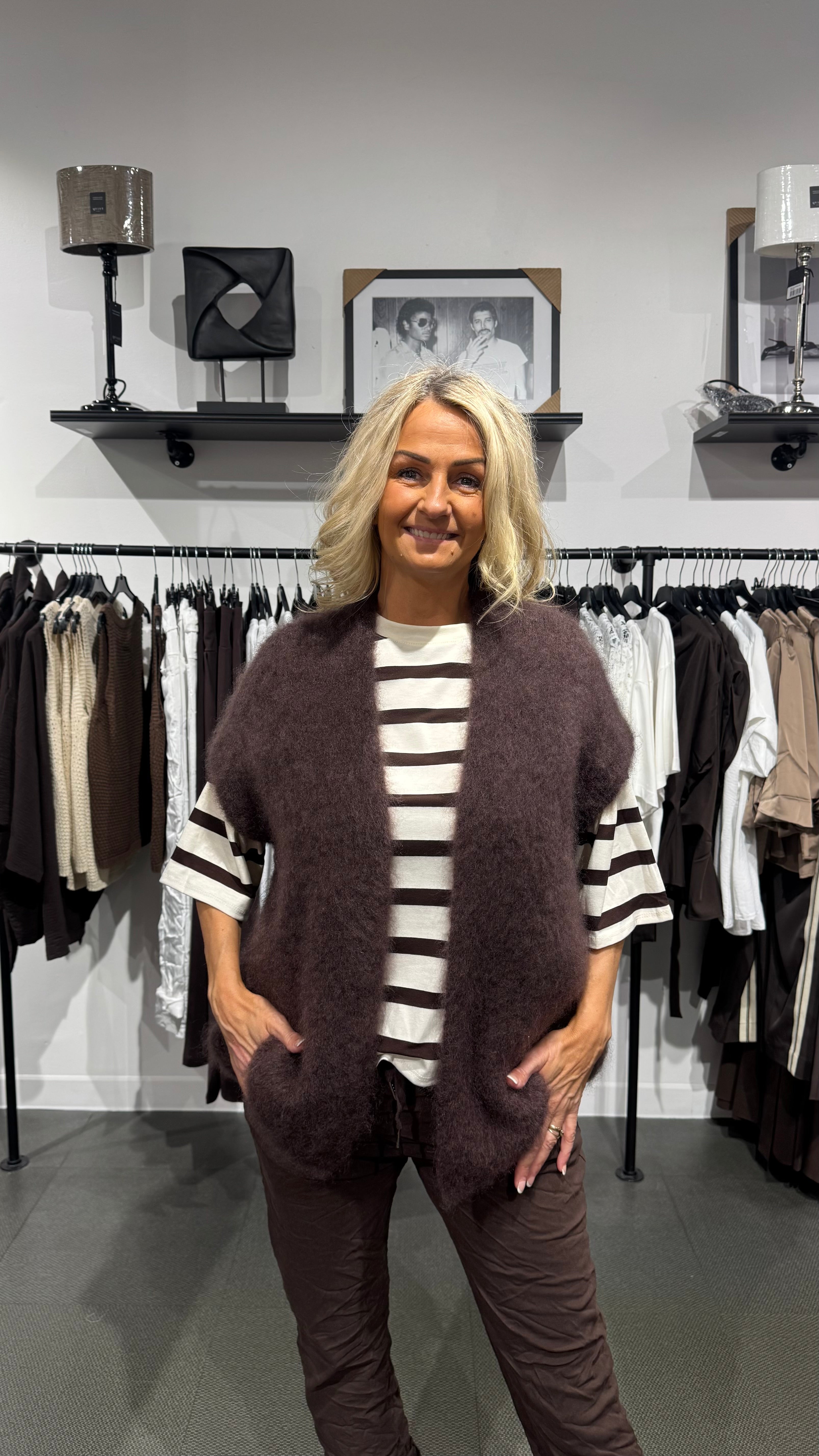 MOHAIR VEST - BROWN