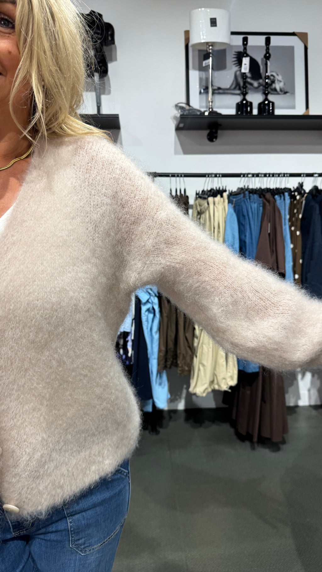MOHAIR CARDIGAN - BEIGE