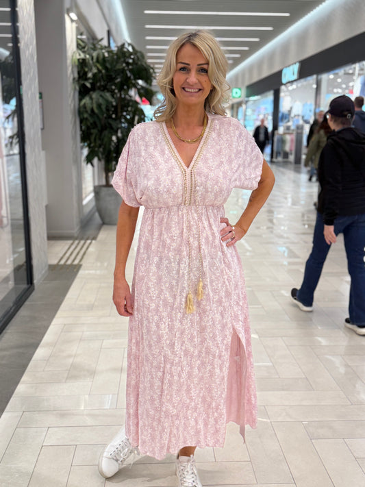 Annie långklänning rosa blommor