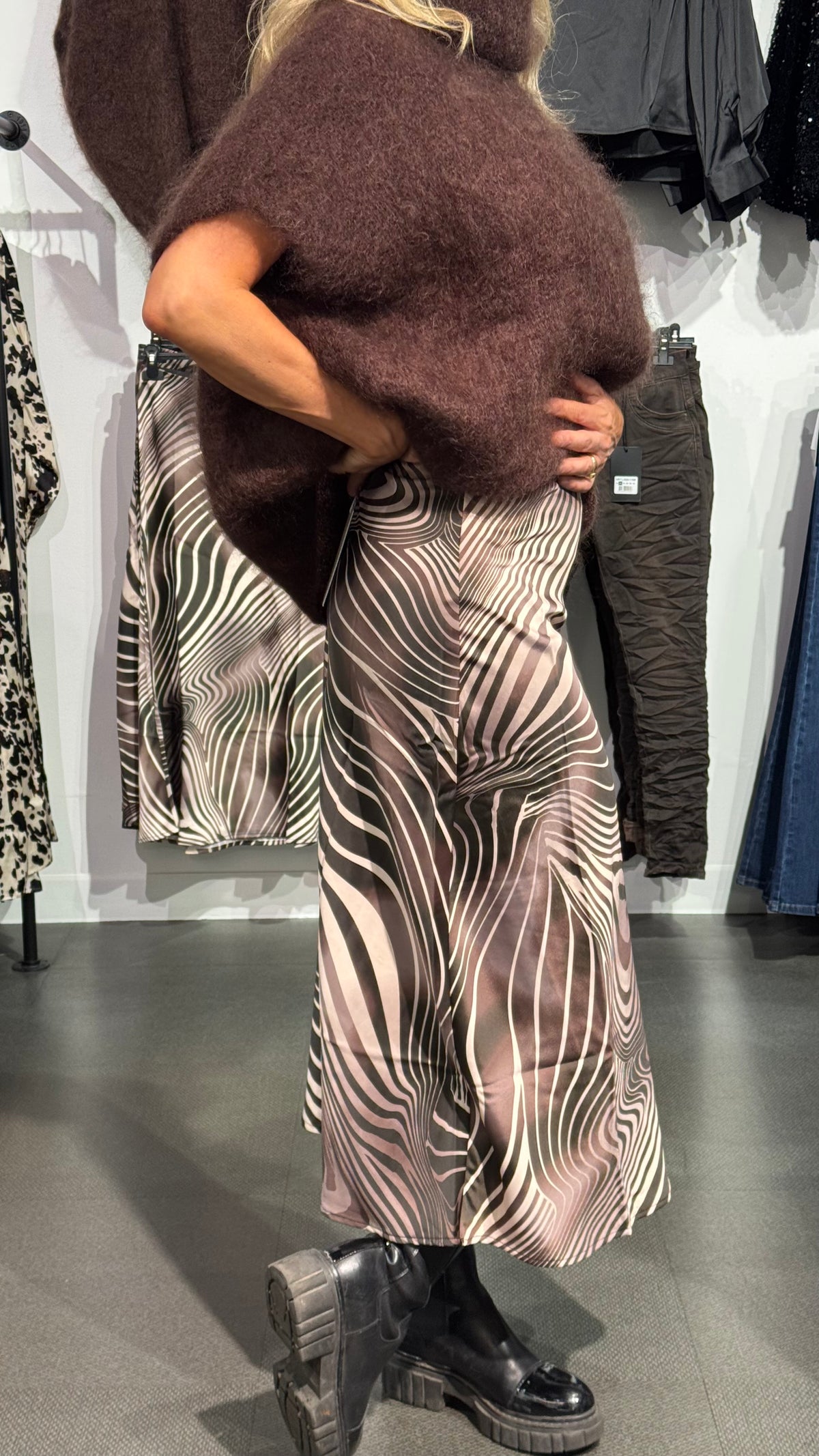 YASPELLA MIDI SKIRT