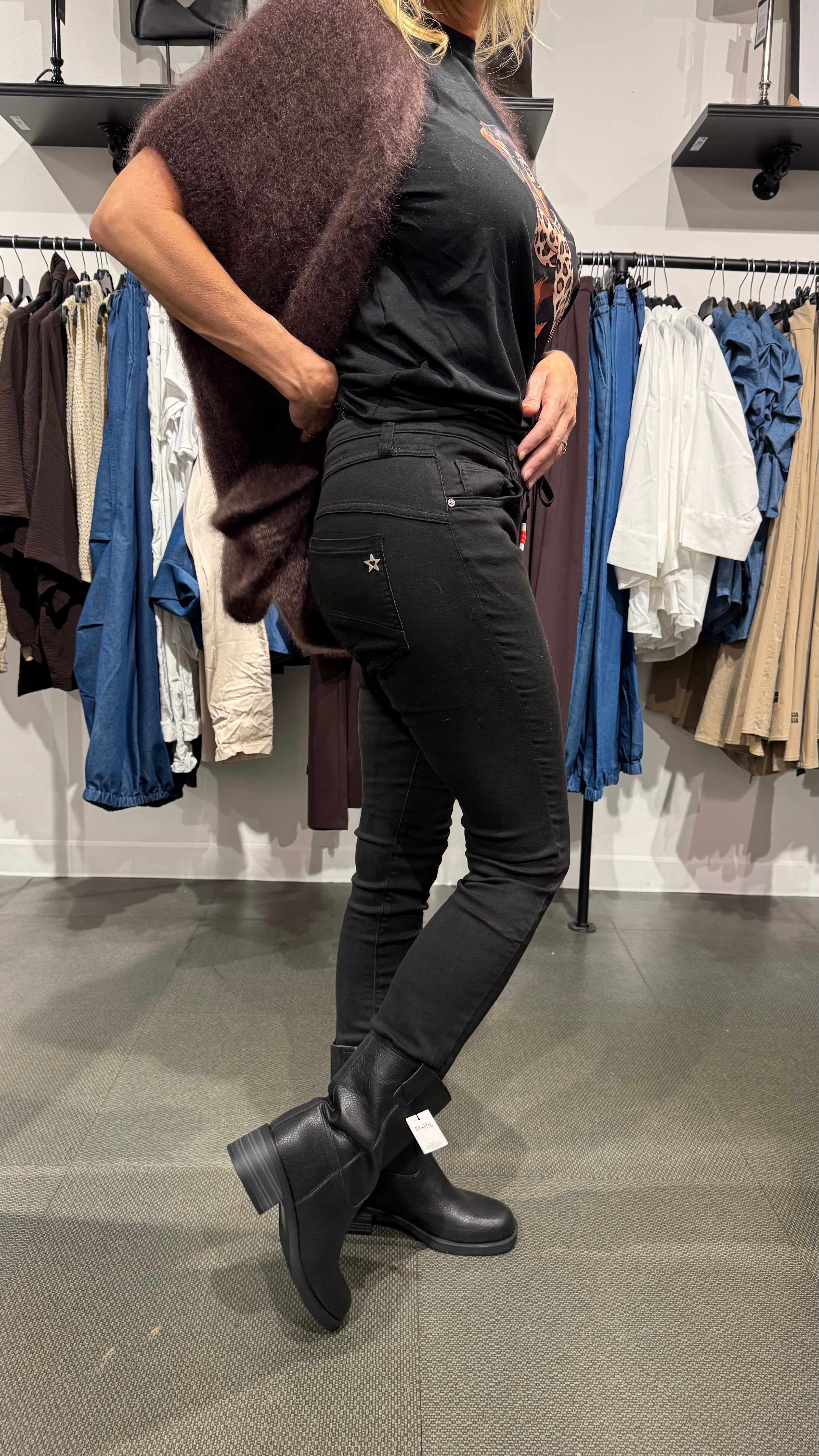 Mirakeljeans med knyt - black
