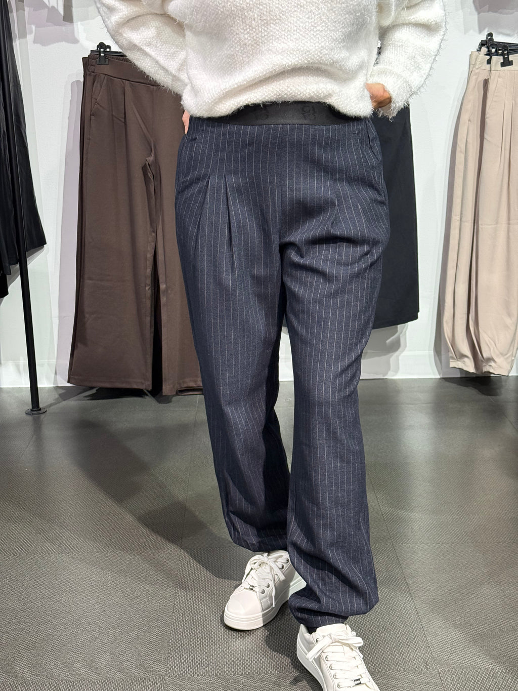 AtalieGo pant - navy stripe