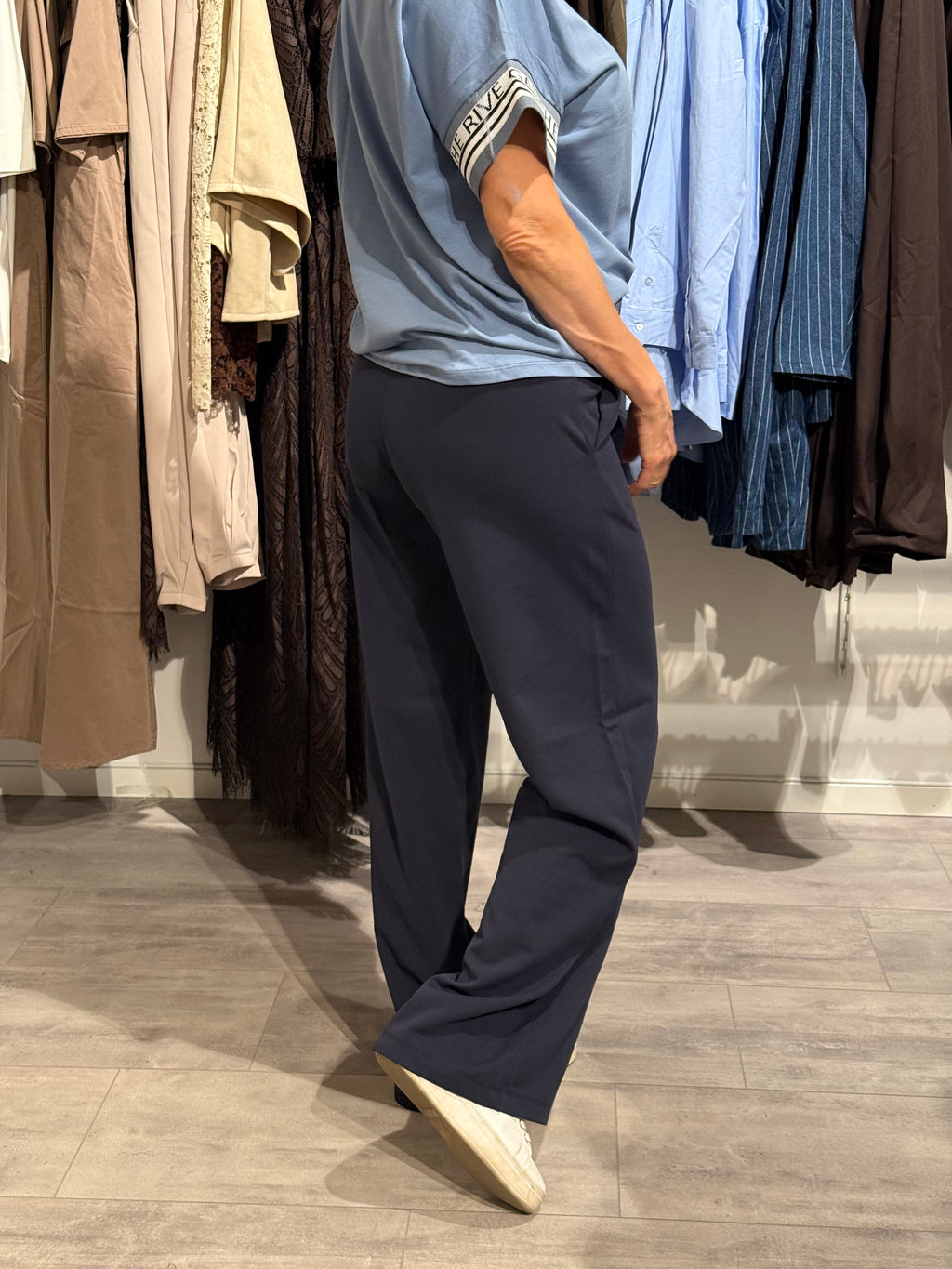 Vid mjuk byxa- marinblå