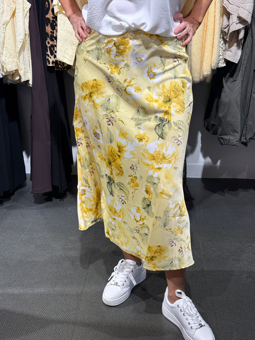Pella kjol- Flower/yellow