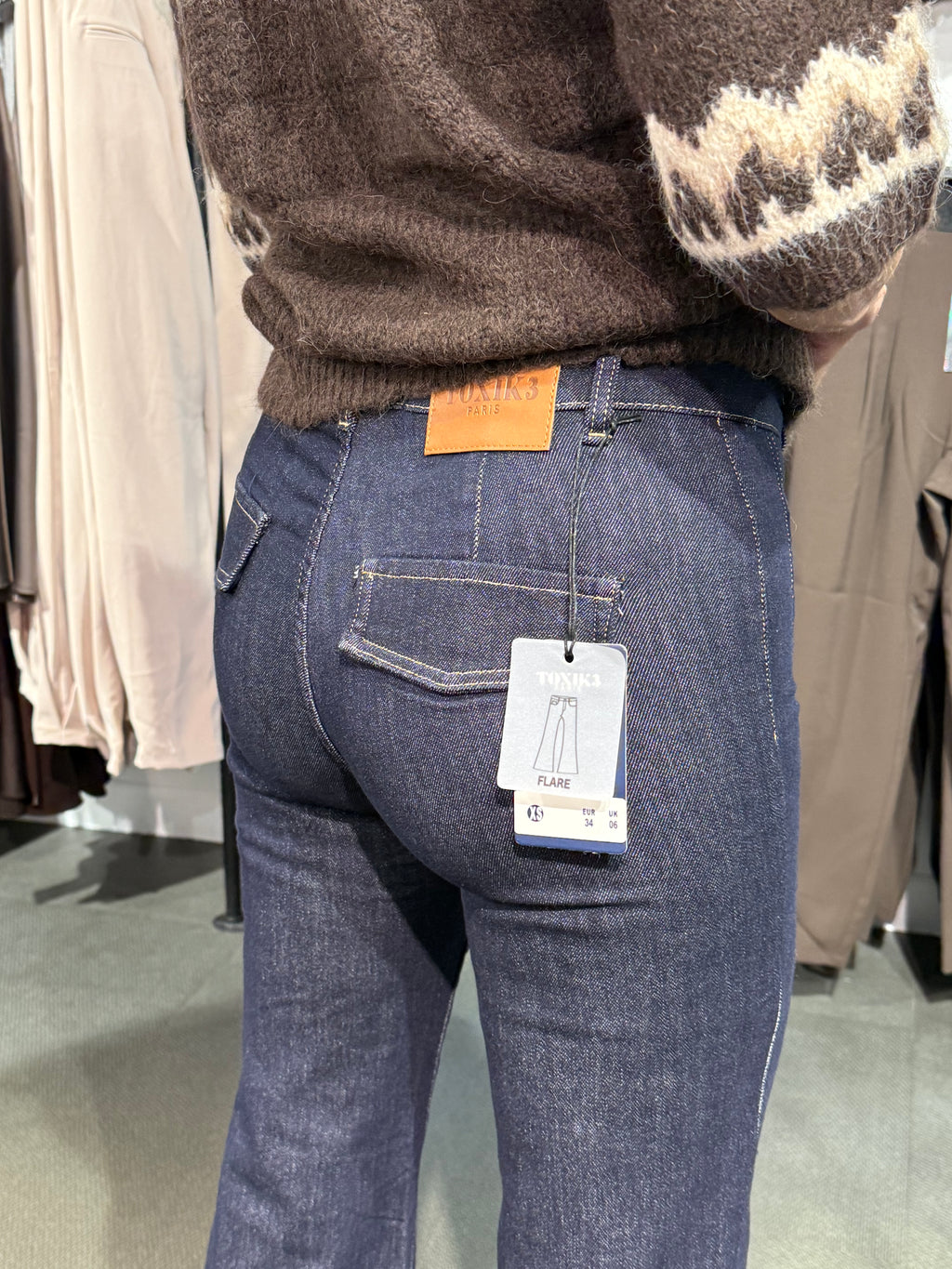 TOXIK FLARE POCKET - DARK WASH