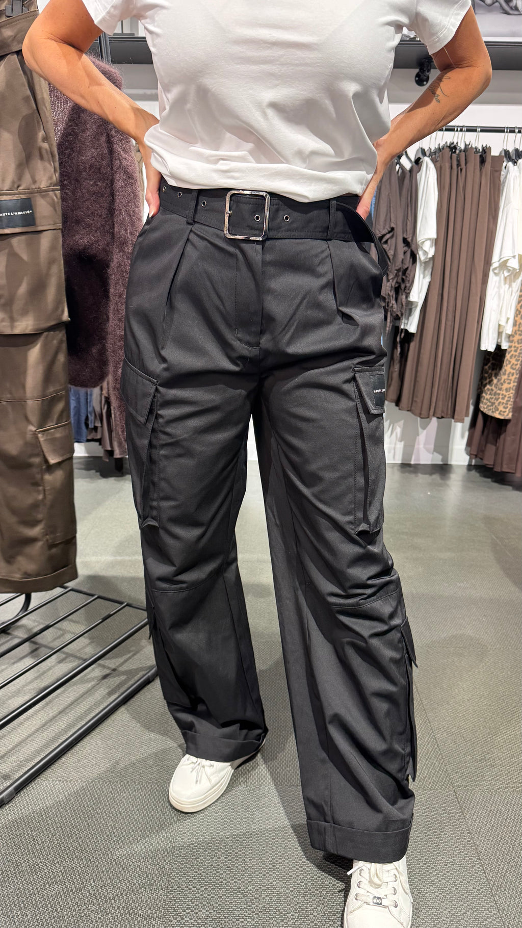 HL Rabi cargo pant - black
