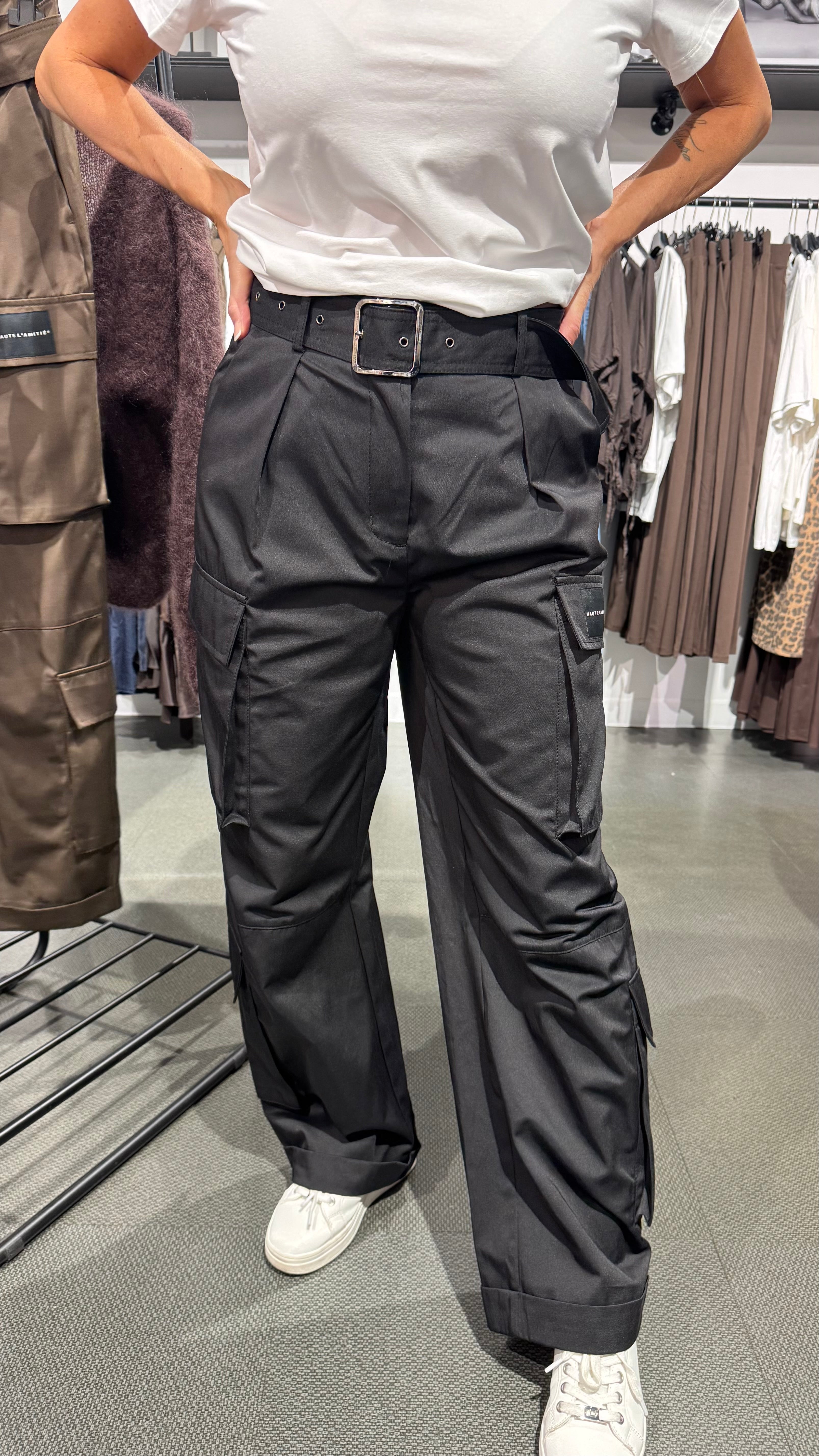 HL Rabi cargo pant - black