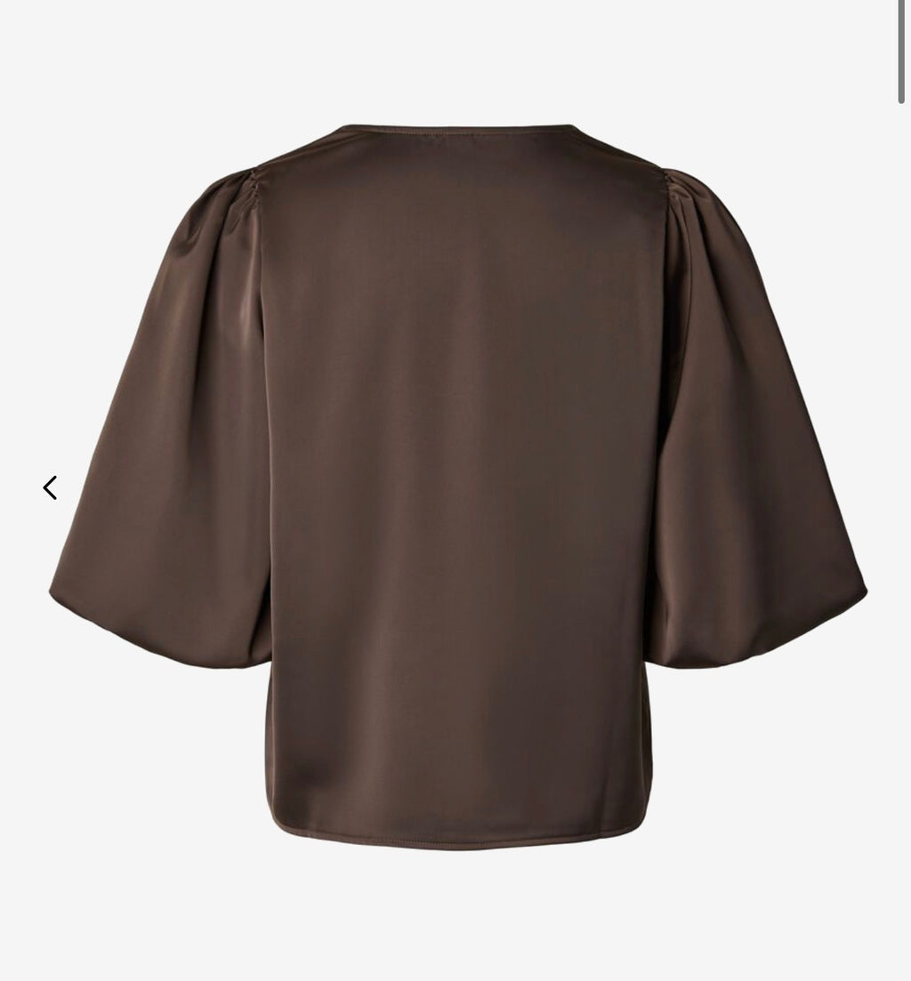 YASPELLA V-RINGNING TOPP - Chocolate Brown