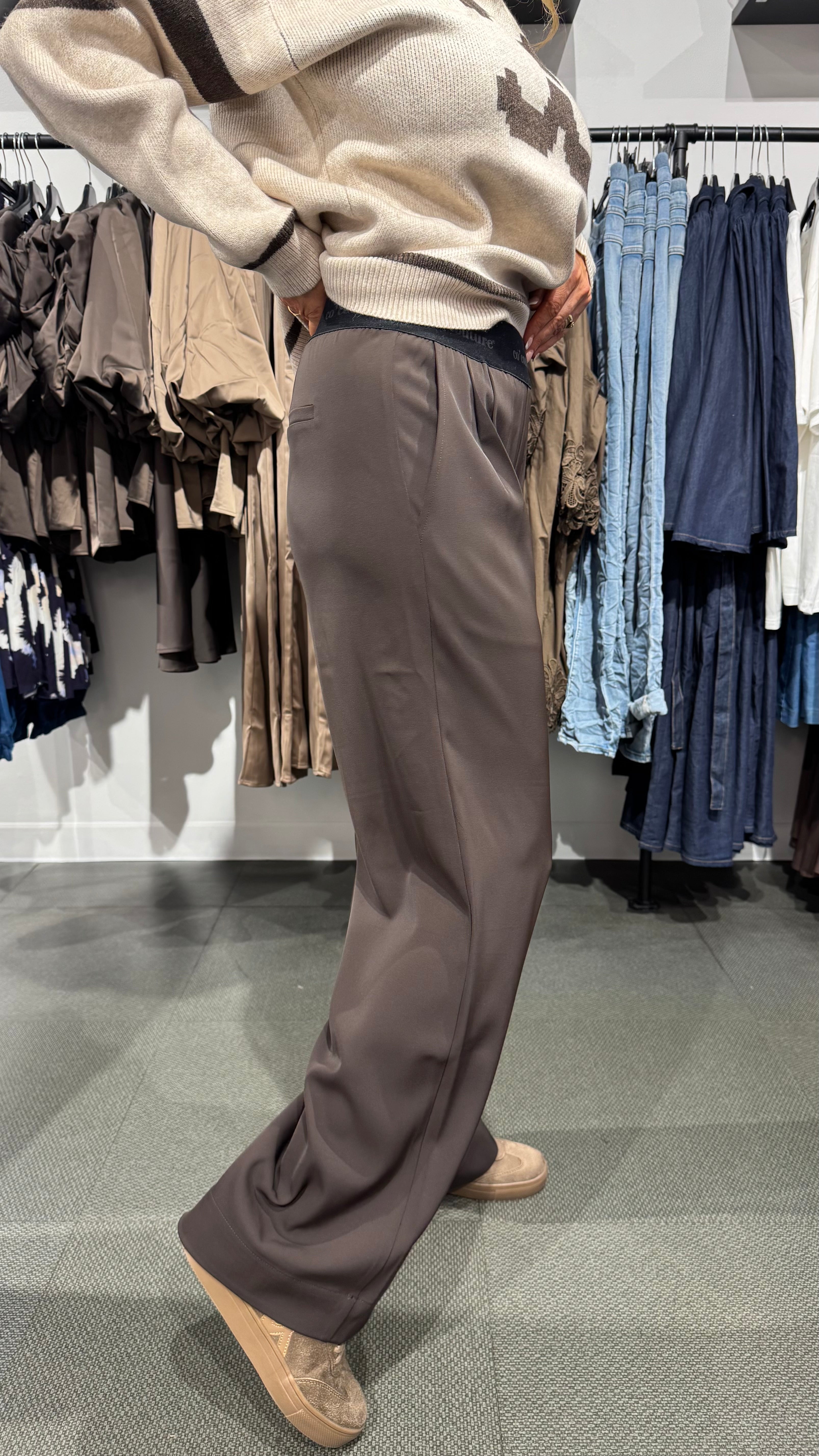 CC Logo Pant - Brown