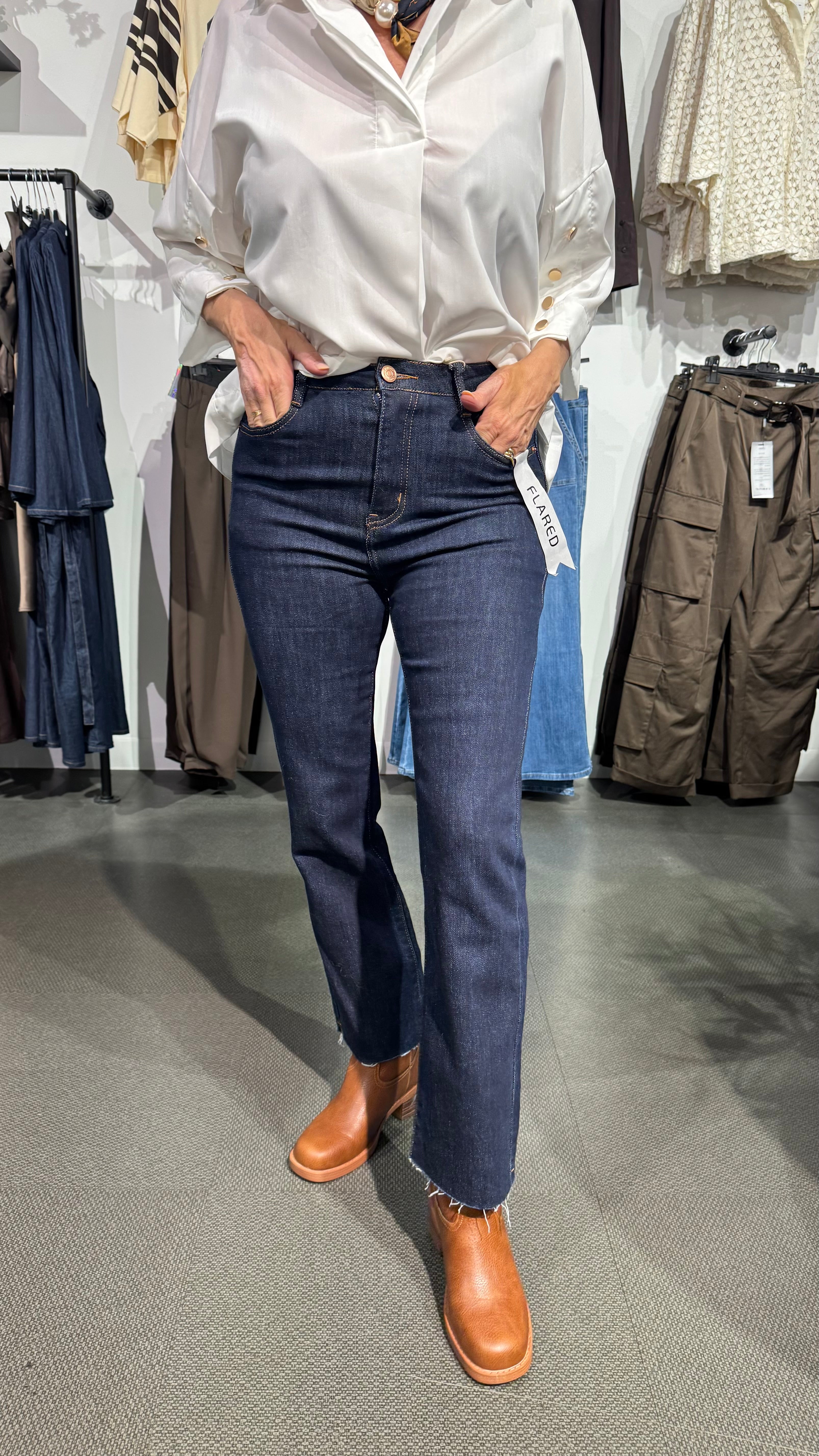 Flared jeans - dark denim