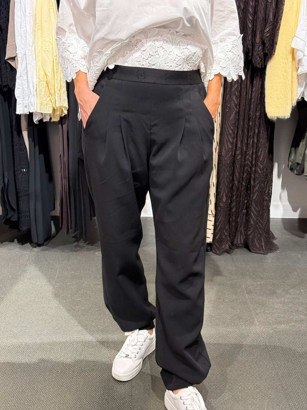 AtalieGO pants black