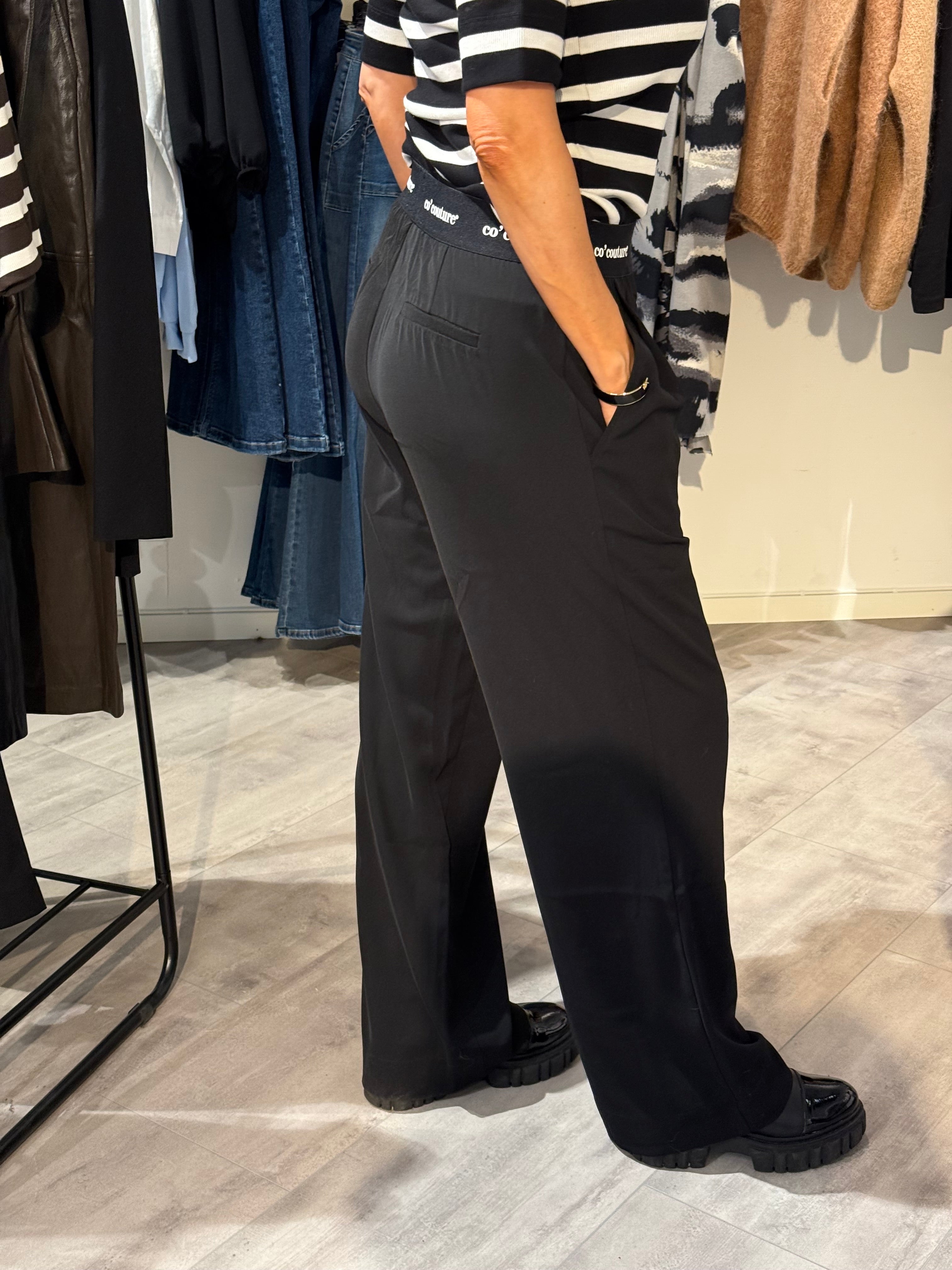 CC Amina logo pant - black