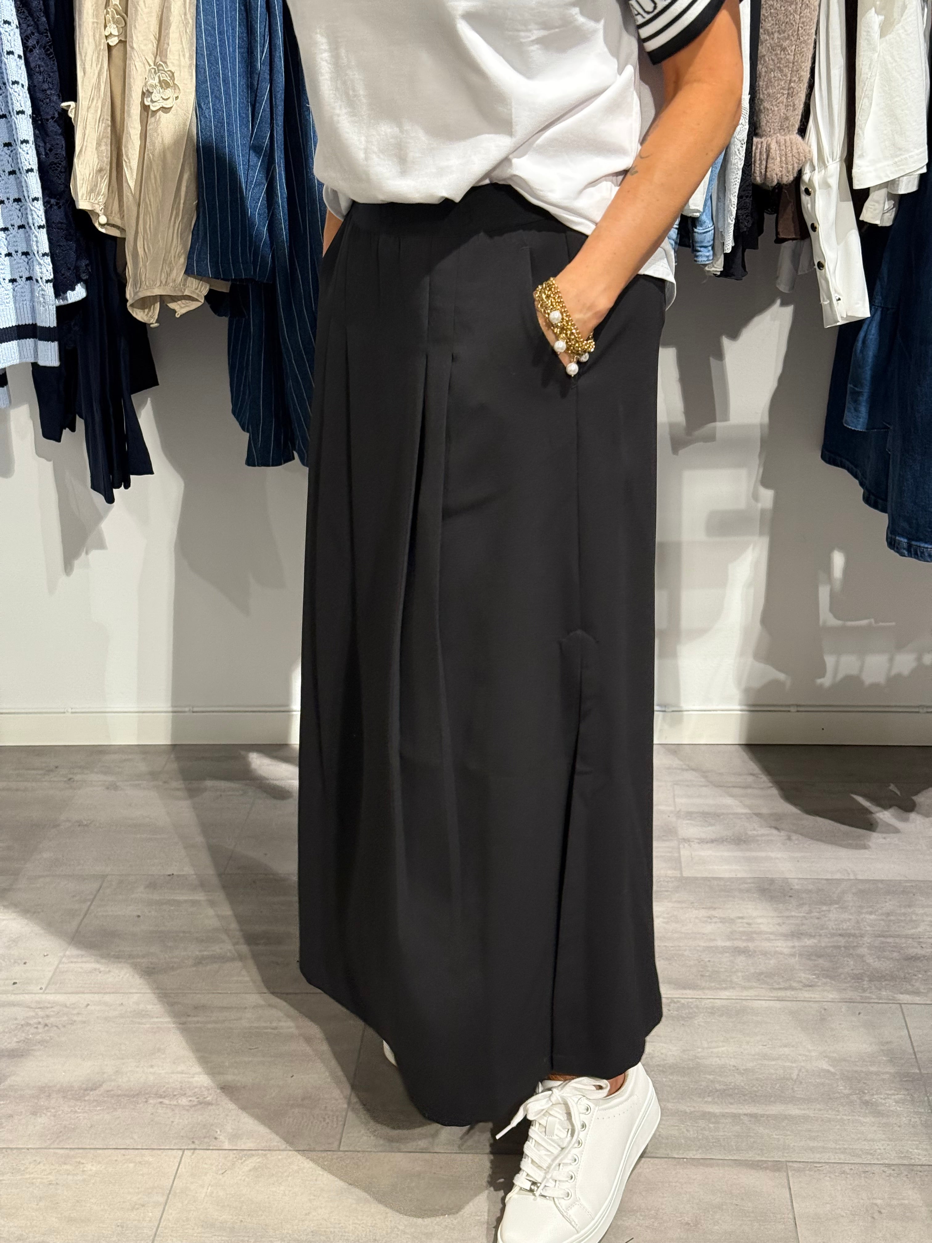 Gozelinago Skirt - black