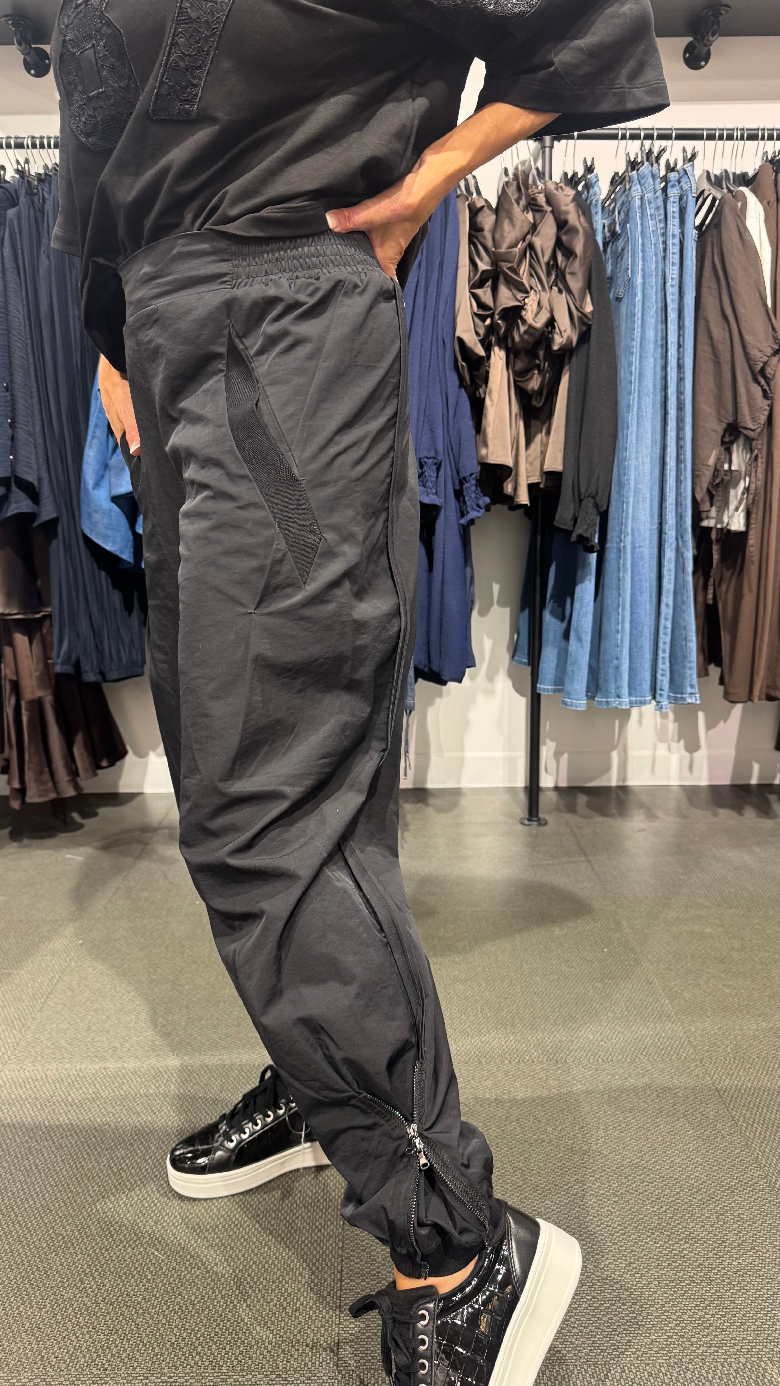 MollieGo pant - black
