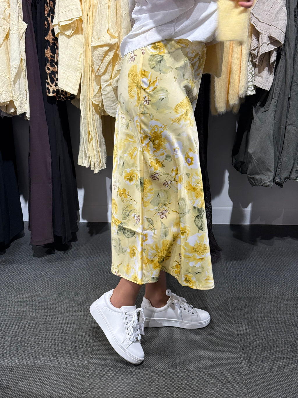 Pella kjol- Flower/yellow