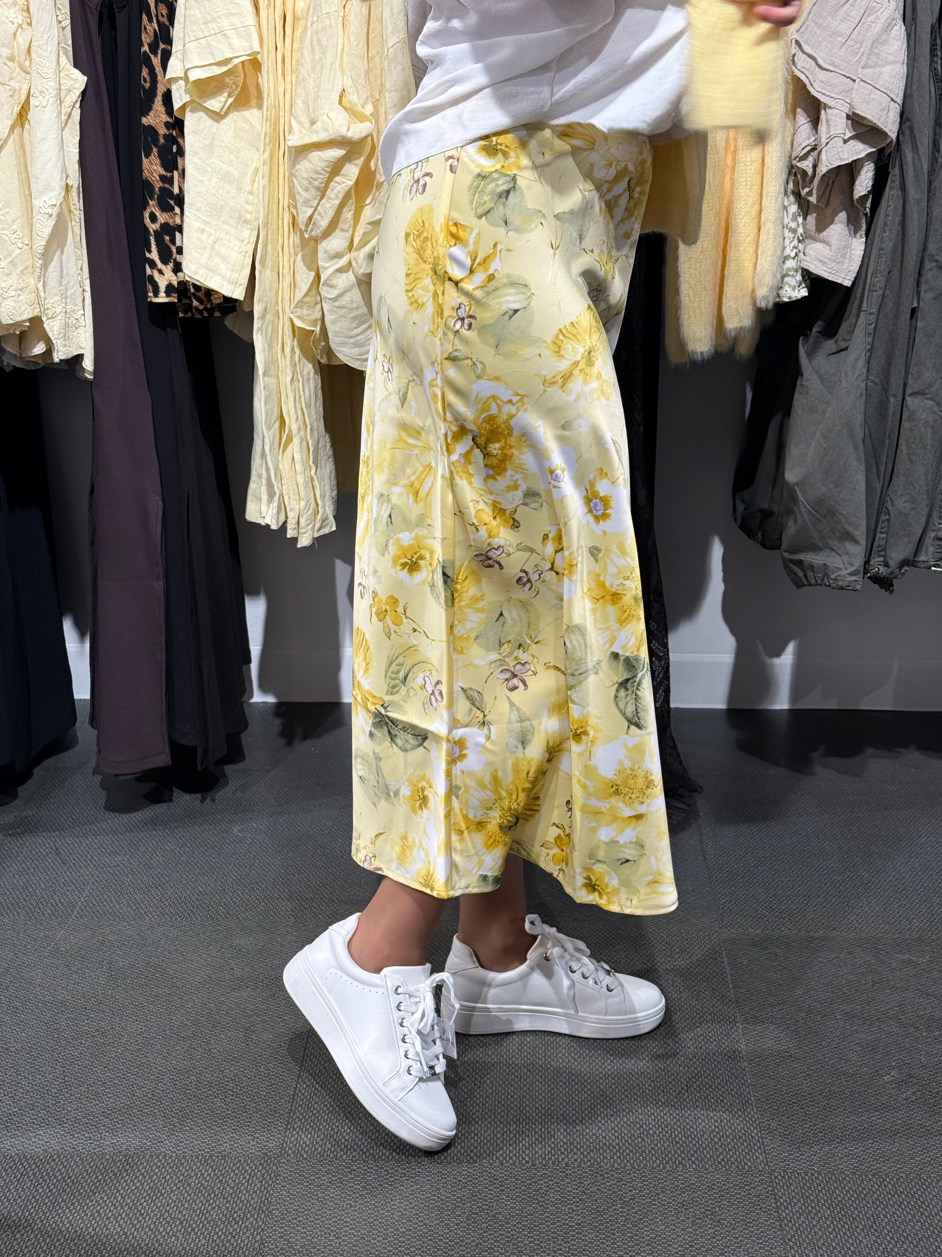 Pella kjol- Flower/yellow