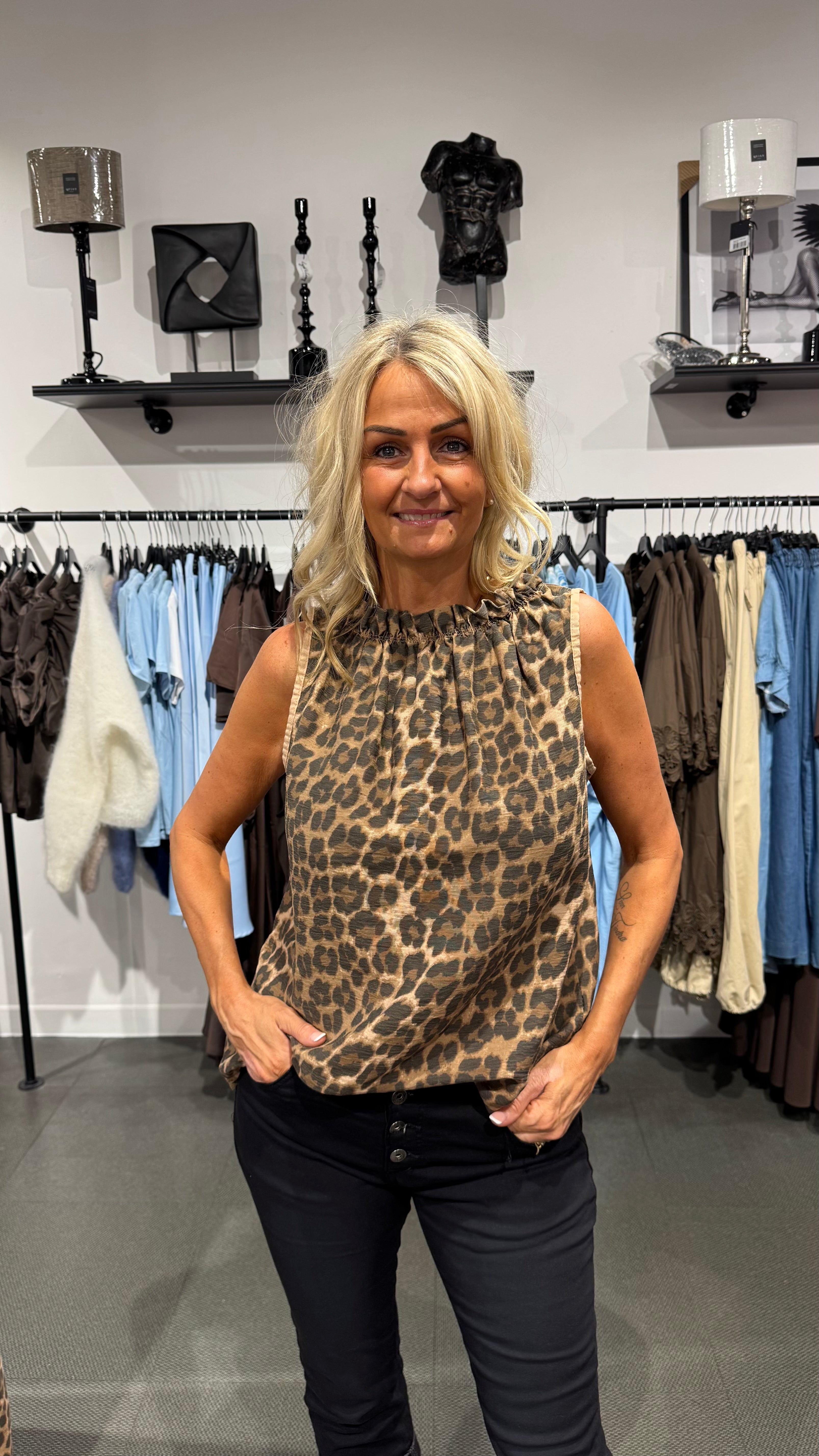 MdcLucina topp - Leo