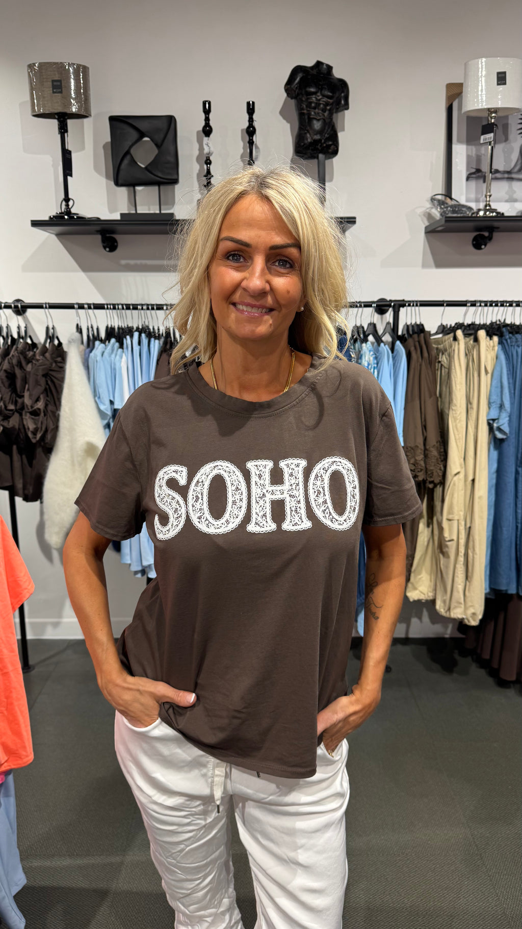 Soho t-shirt spets - brun